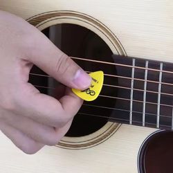 Guitar Pick 2
