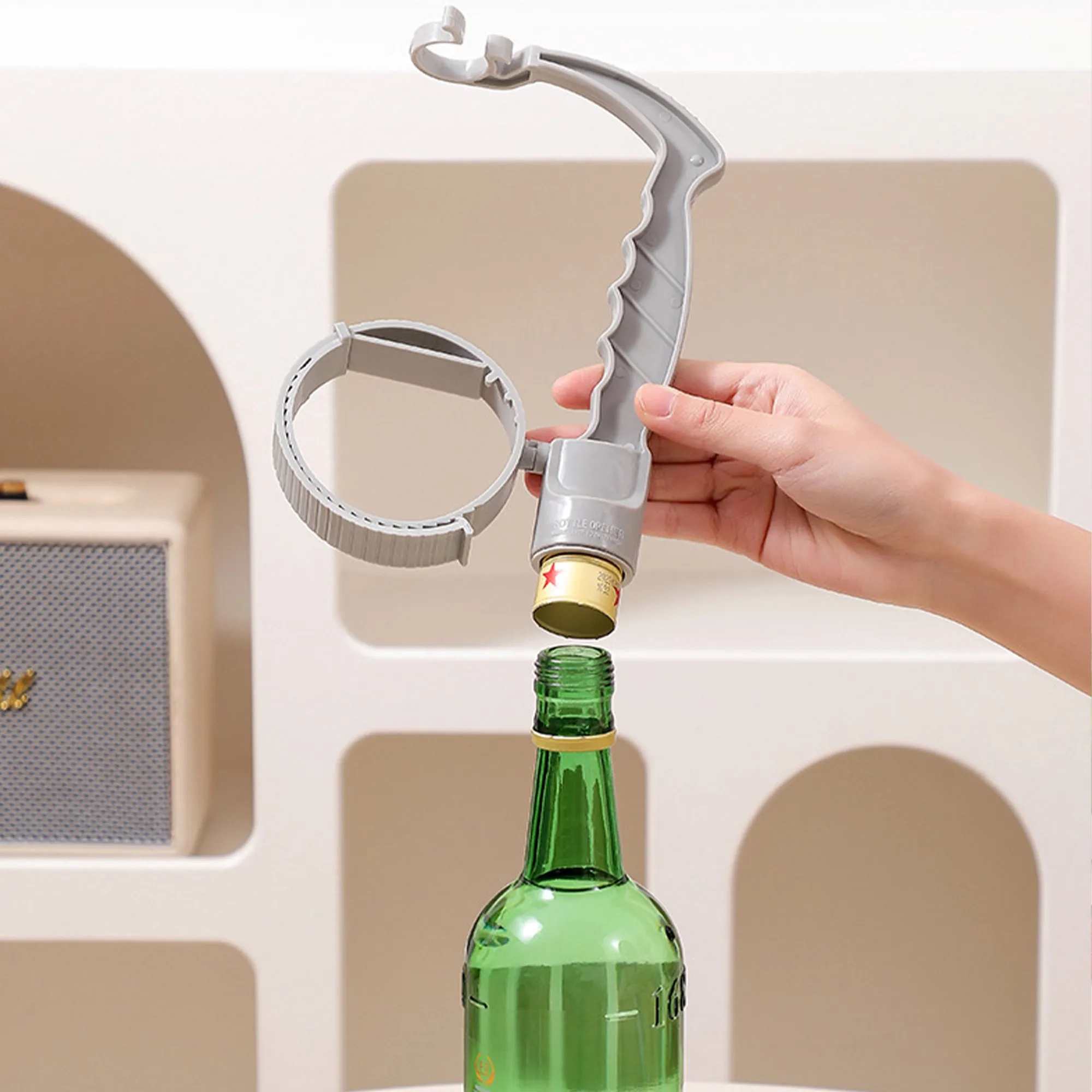 Precise Control Of Pour Flow RateBeverage Bottle Handle 3