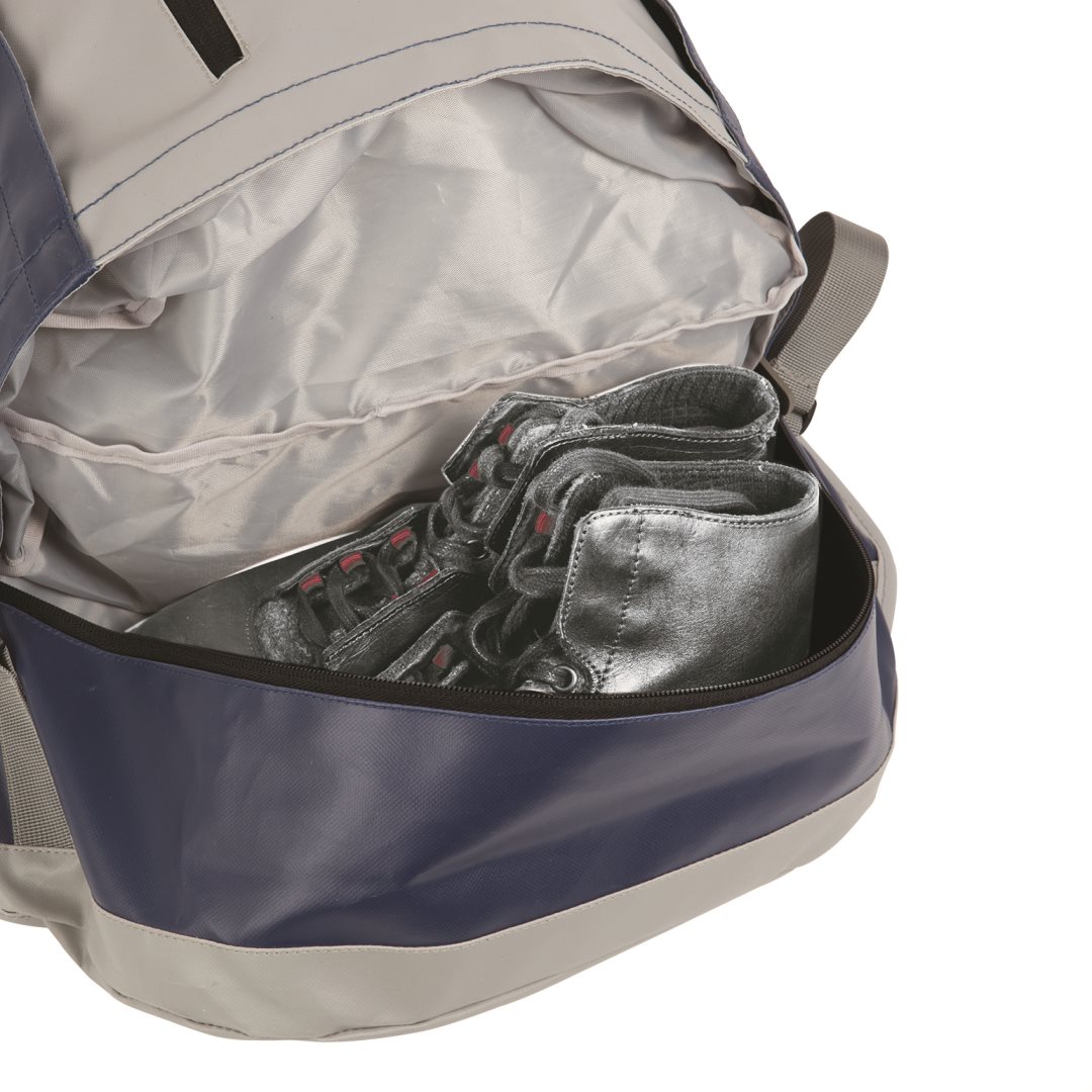 Familiar Backpack 6