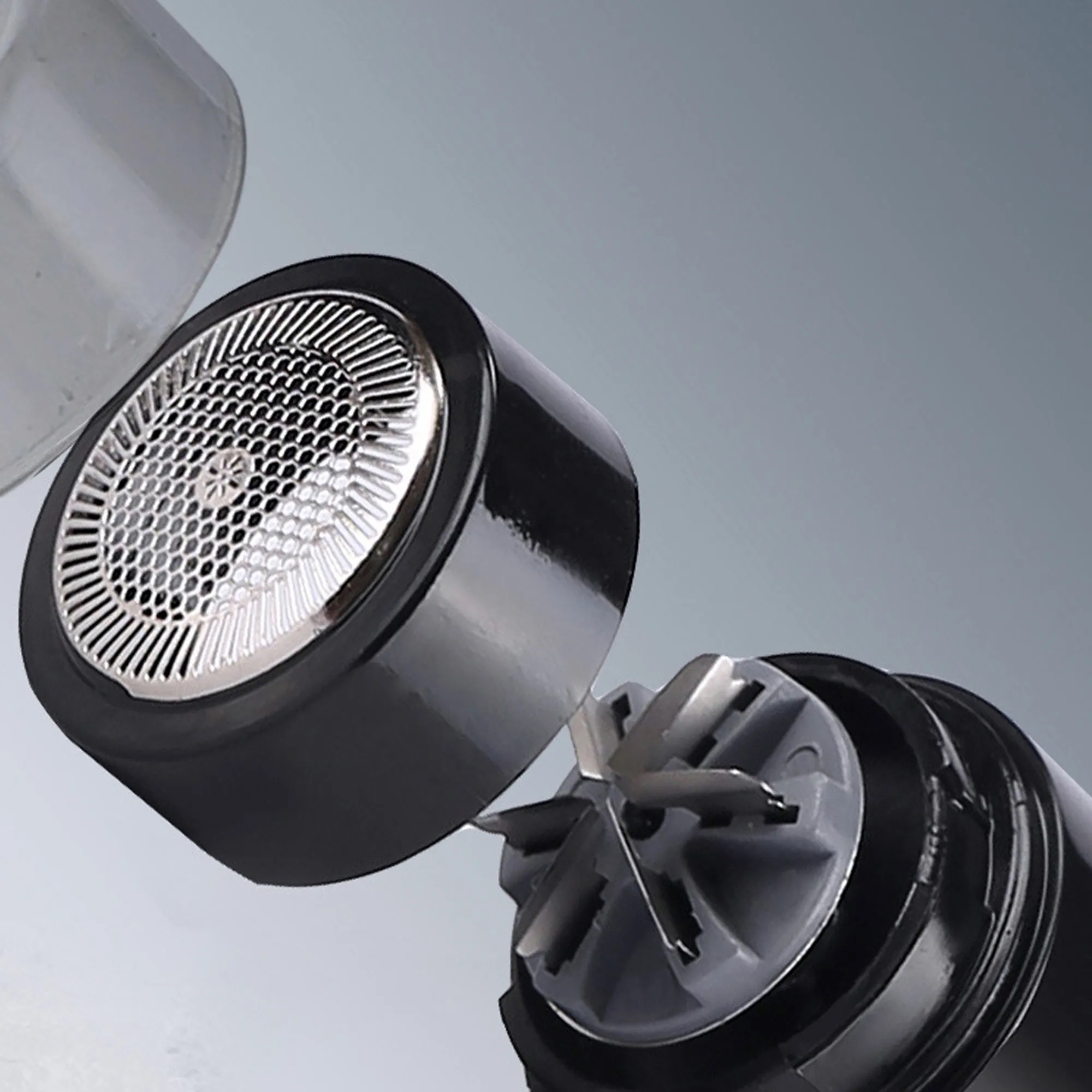 Compact Waterproof Electric Shaver 9