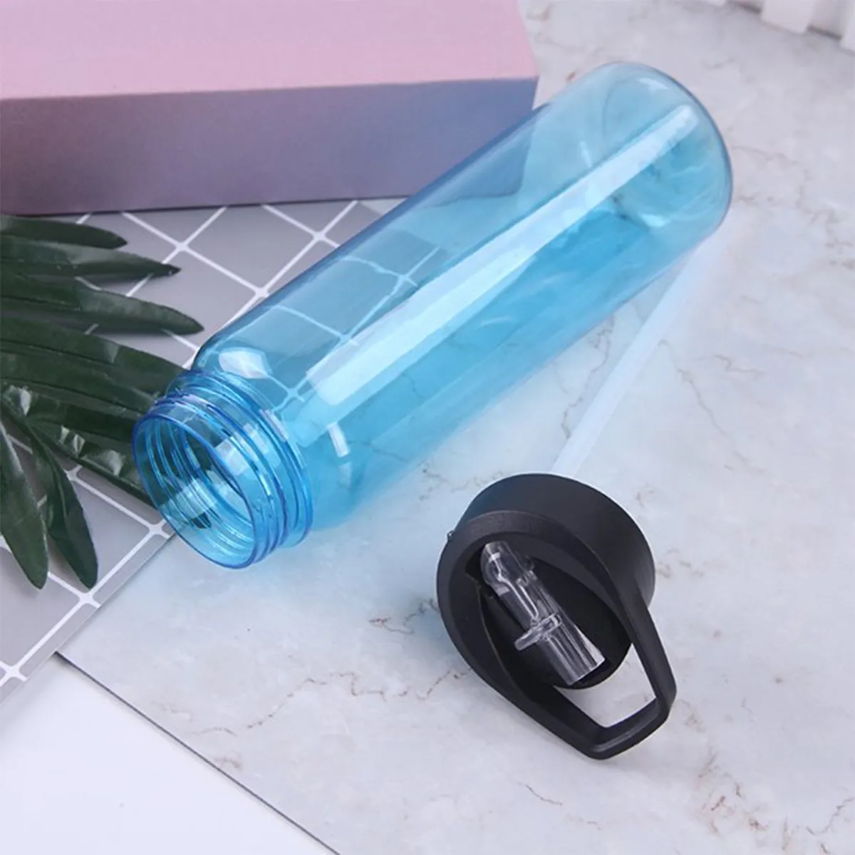 Sport Portable Translucent Water Bottle With Flip Straw 2
