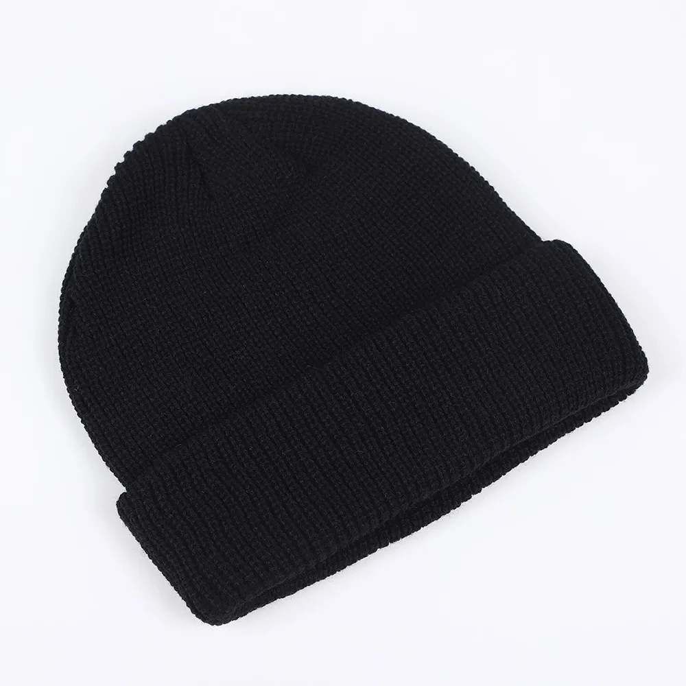 Warm knitted hat for autumn and winter 3