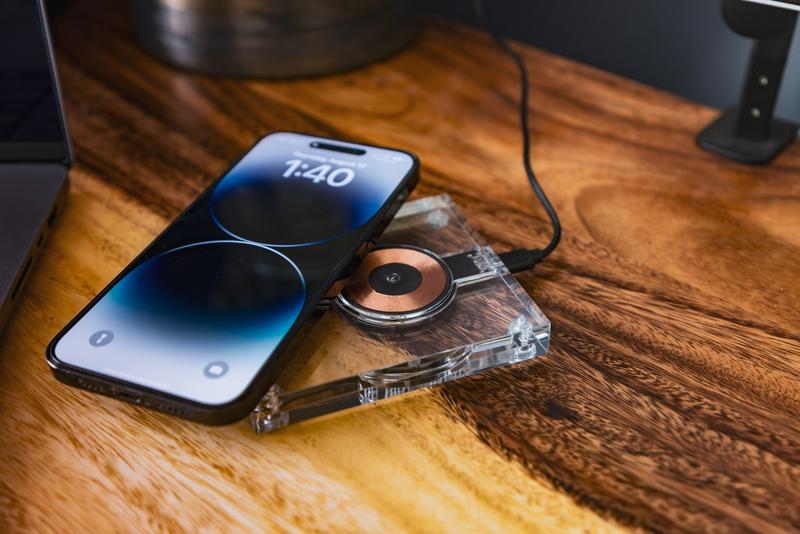Clear Wireless Charger 13
