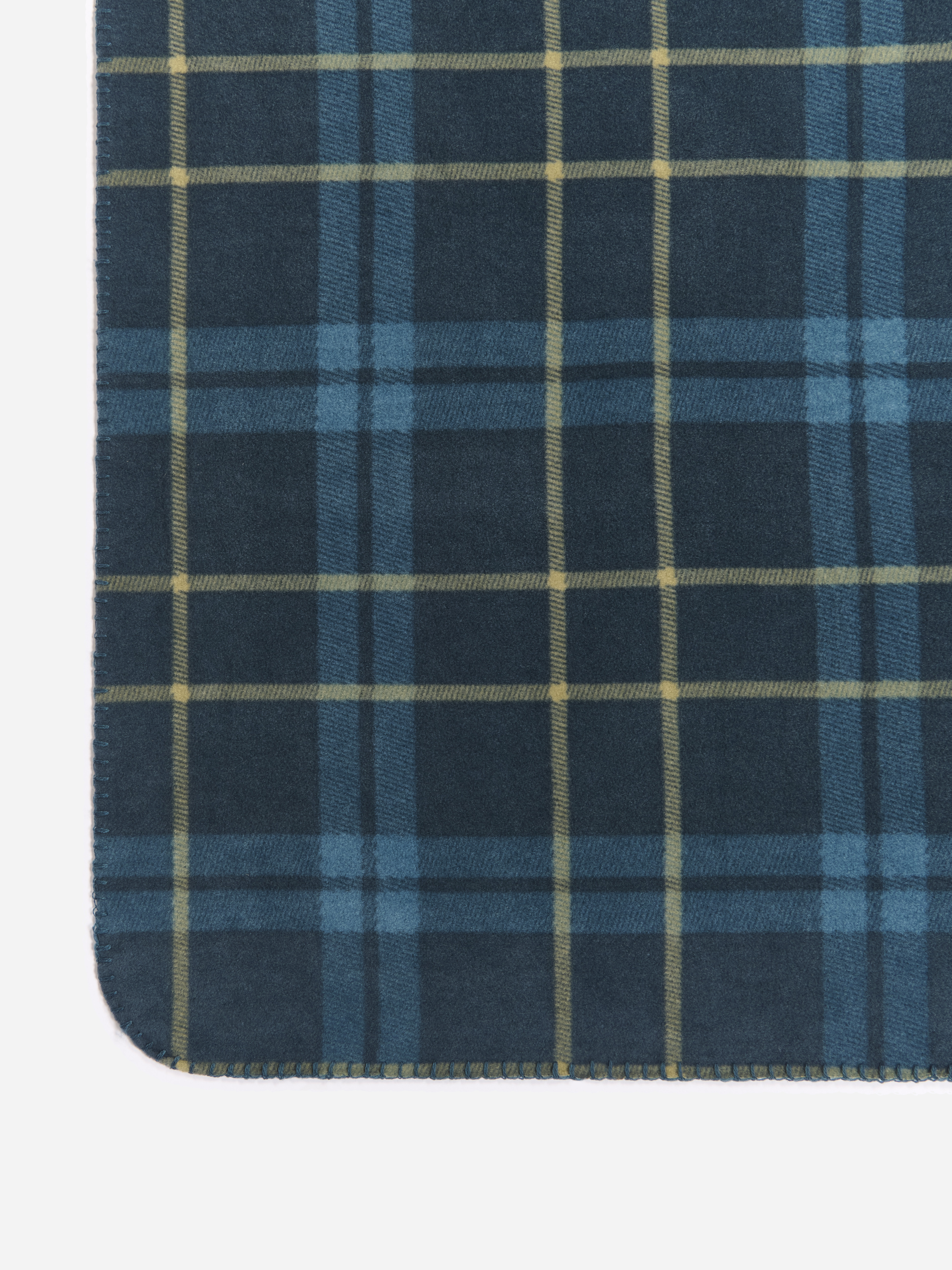 Slowtide® Fleece Blanket 18