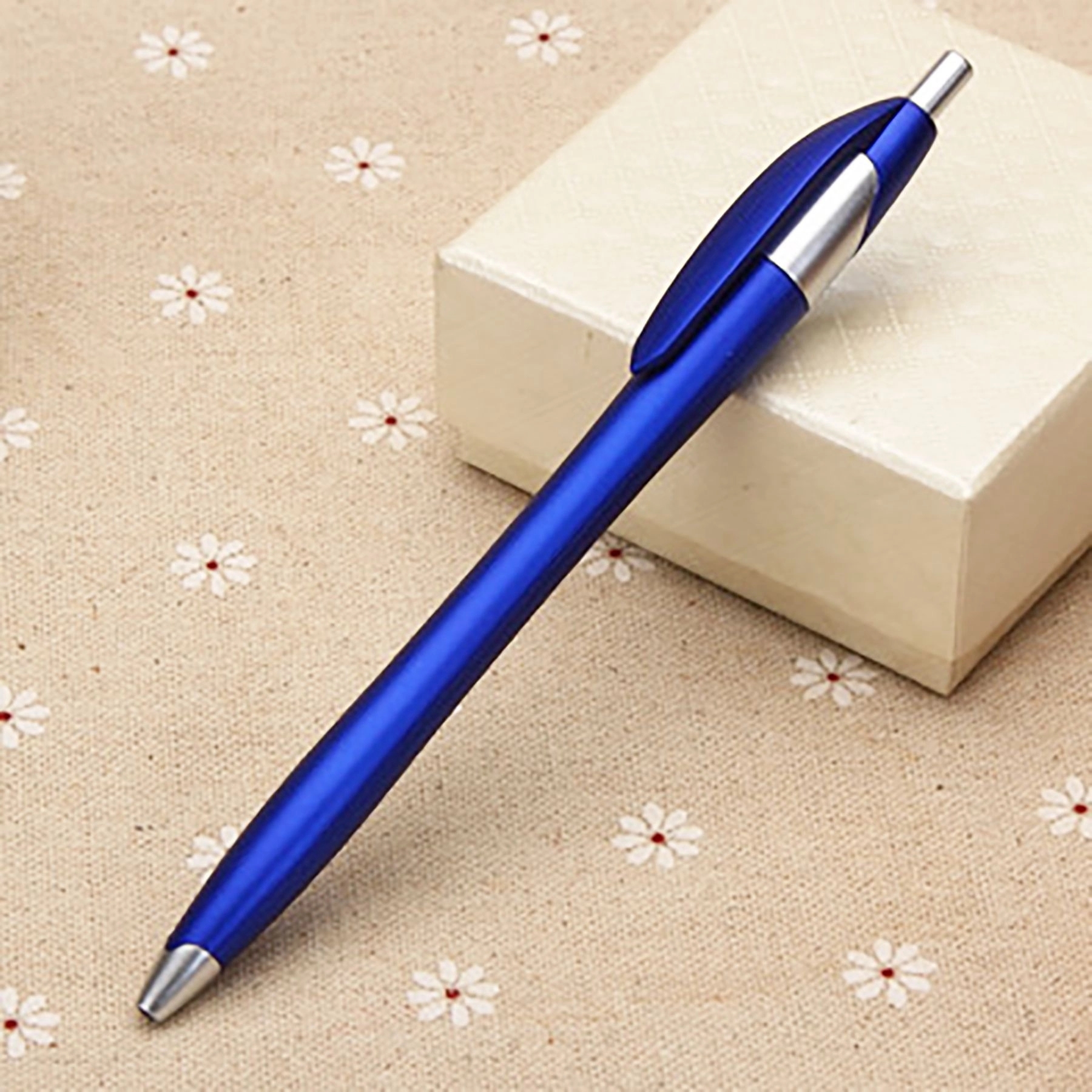 Javelin Plastic Clip Pen 3