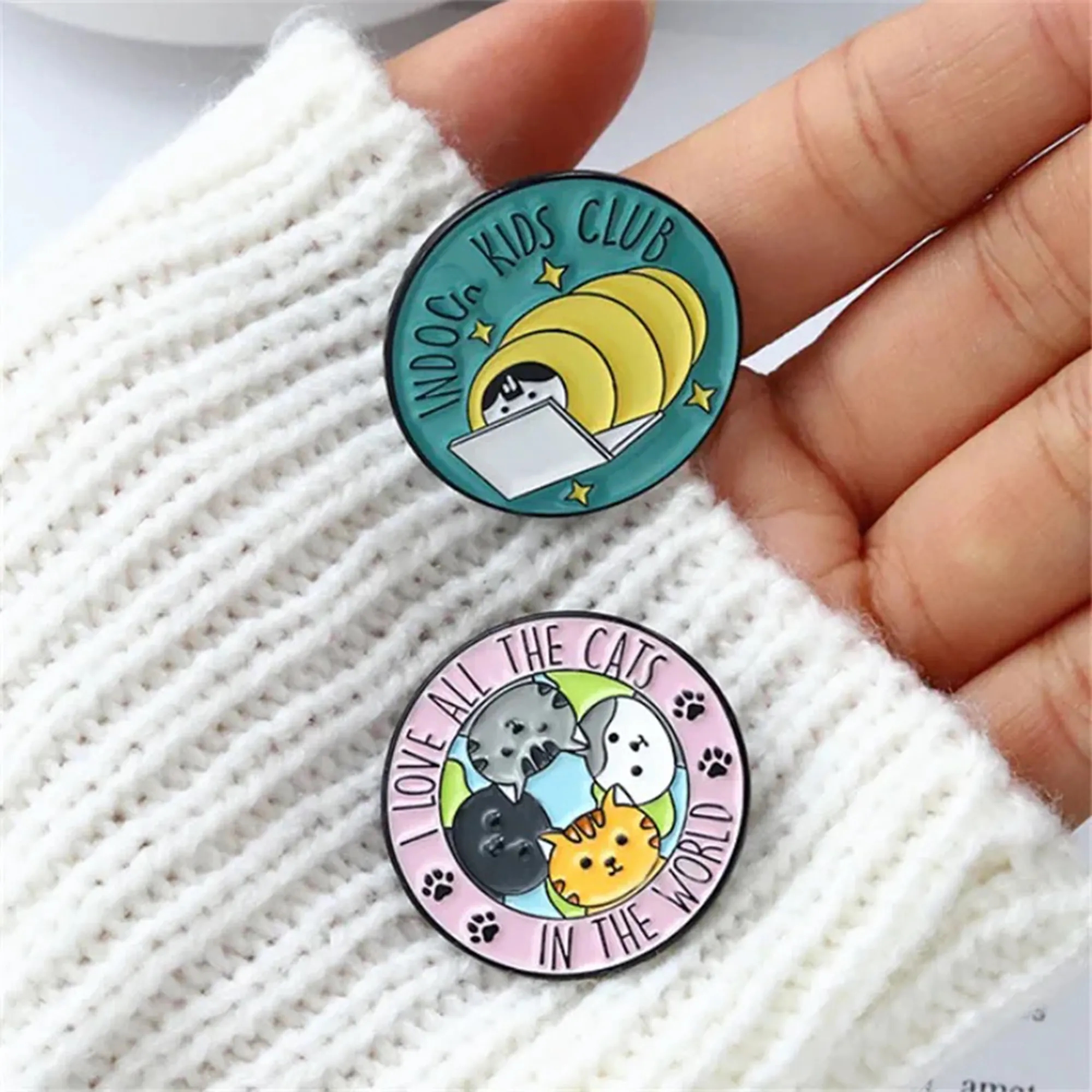 1.2 Inch Round Metal Badge MOQ100 2