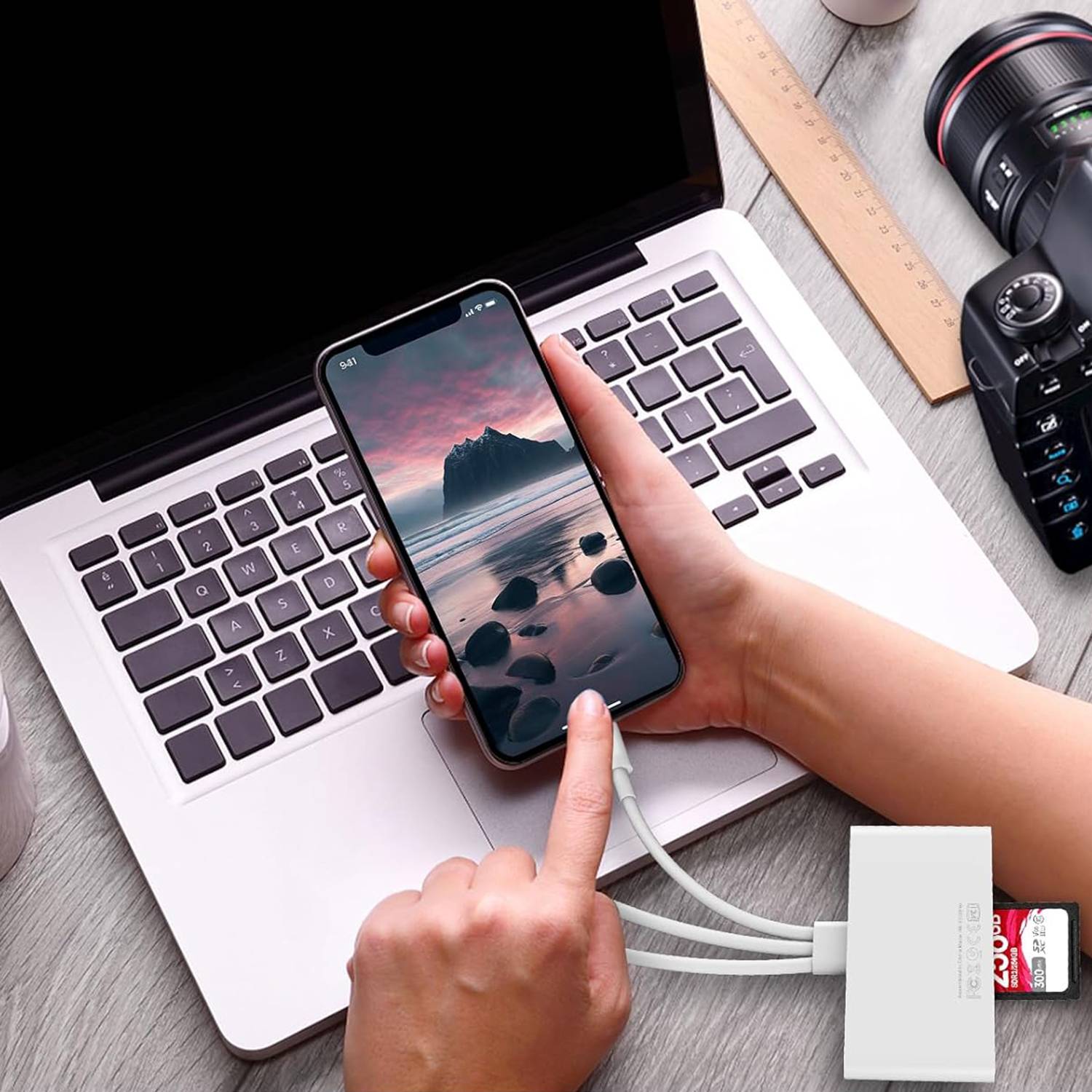 5-in-1 Ultra-Portable Multifunction Card Reader 5