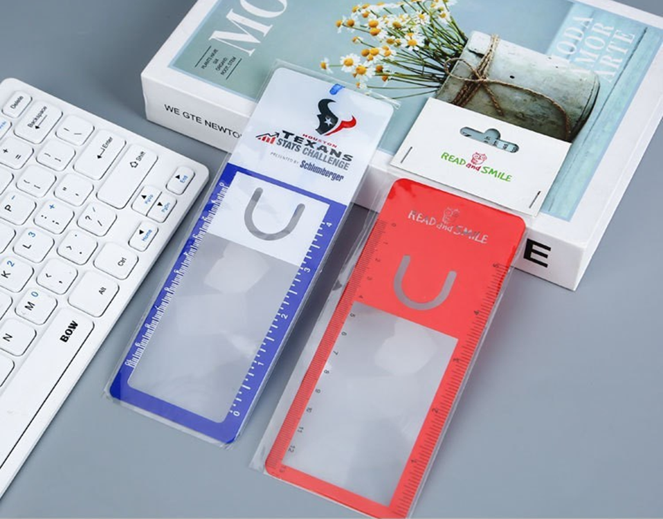 PVC Bookmarker Magnifier With Clip And Ruler 3