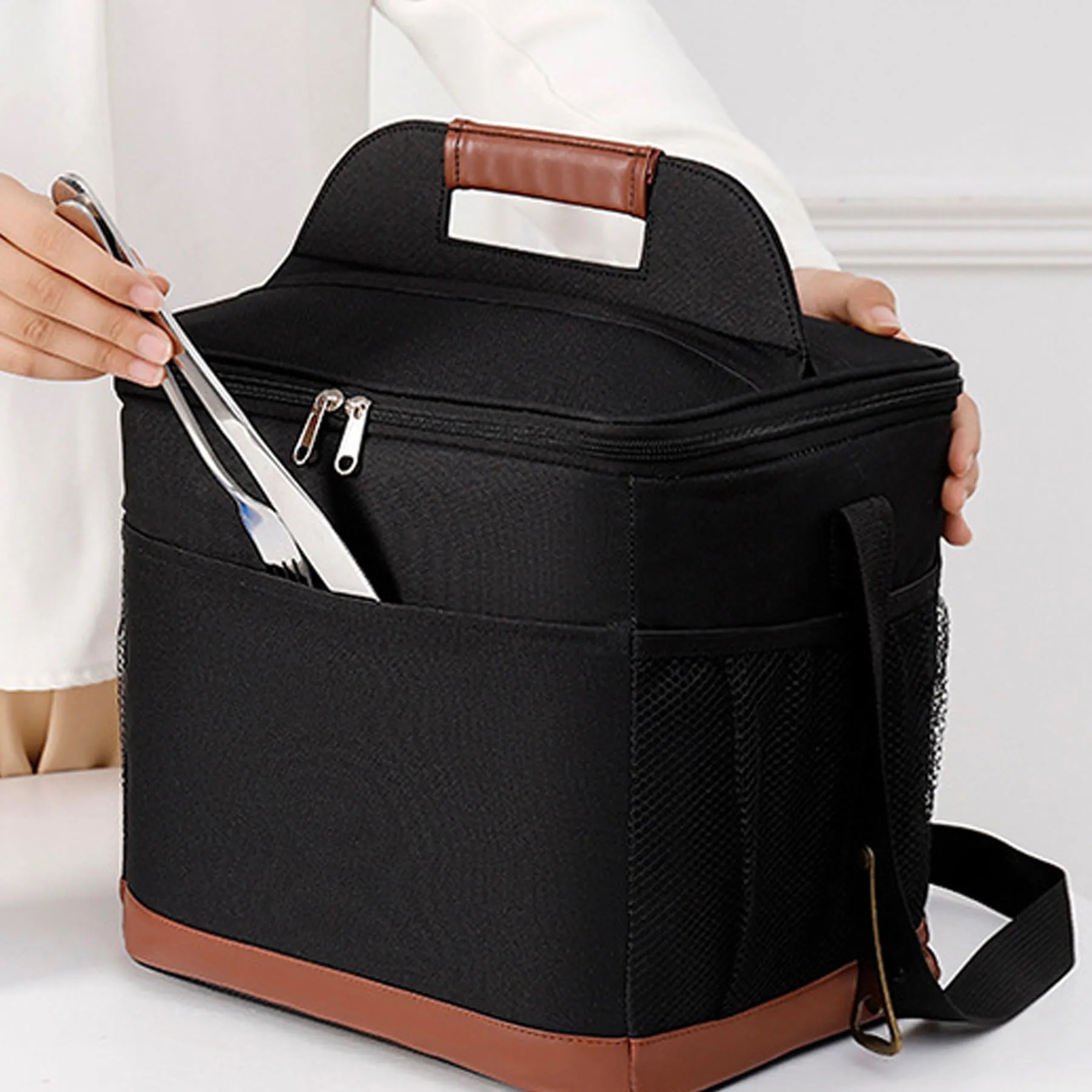 Outdoor Oxford Cloth Insulation Bag 3