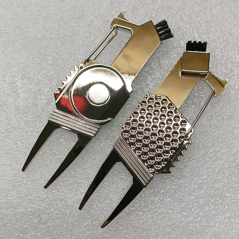 Multipurpose Golf Divot Tool 1