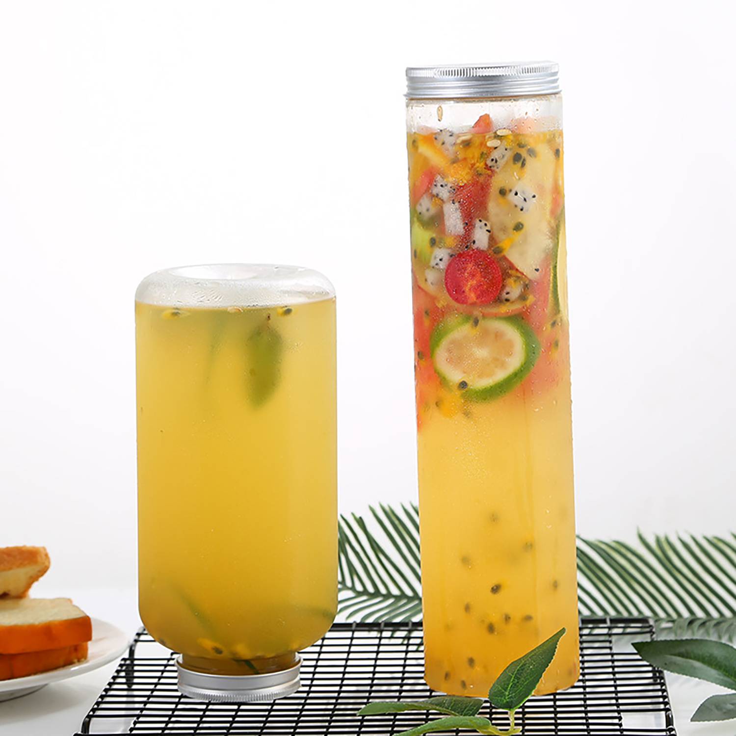 34 oz Clear PET Juice Bottle with Sealing Lid 5