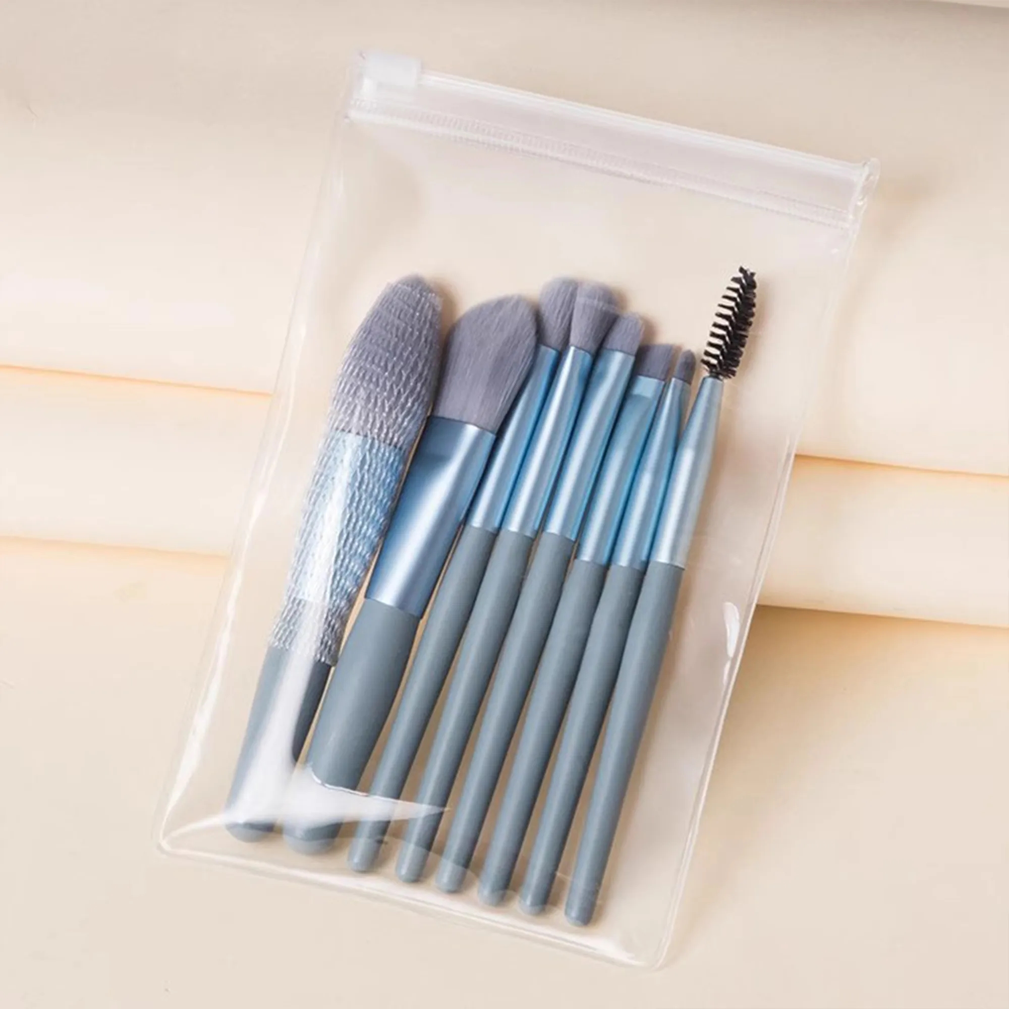 Complete 8-Piece Makeup Brush Kit 4