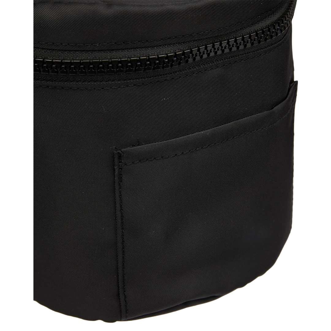 Wellable Recycled Round Travel Case 4