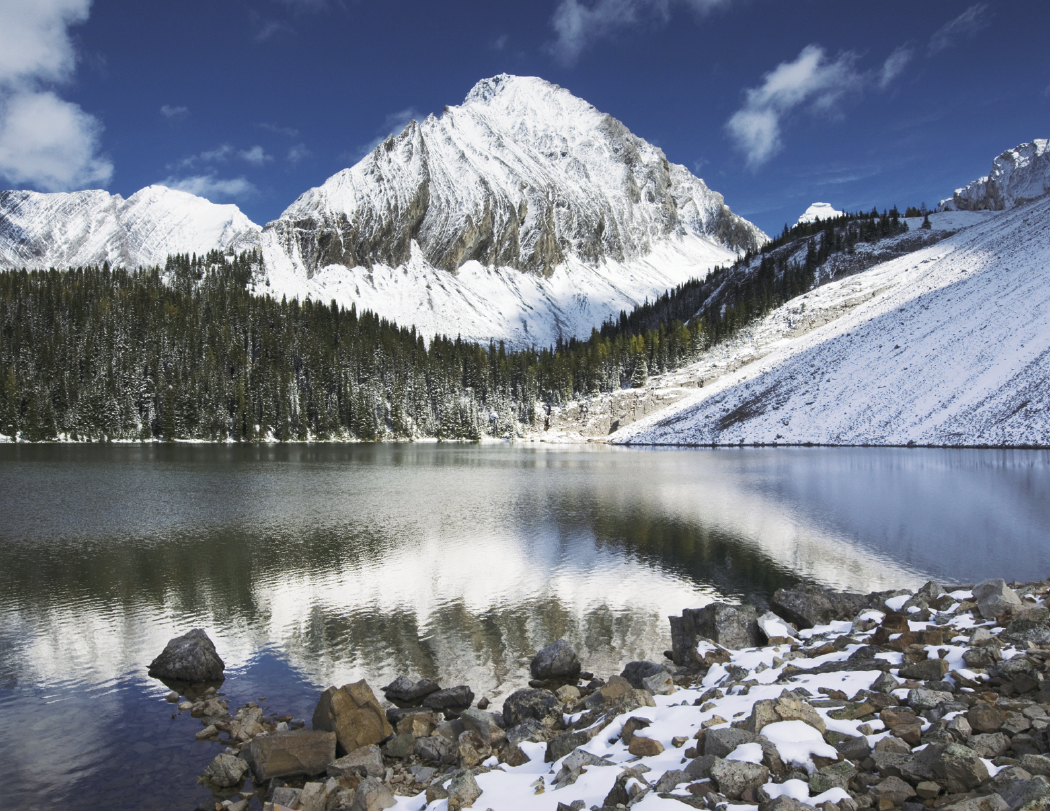 Good Value™ Scenic Canada - Stapled Calendar 28