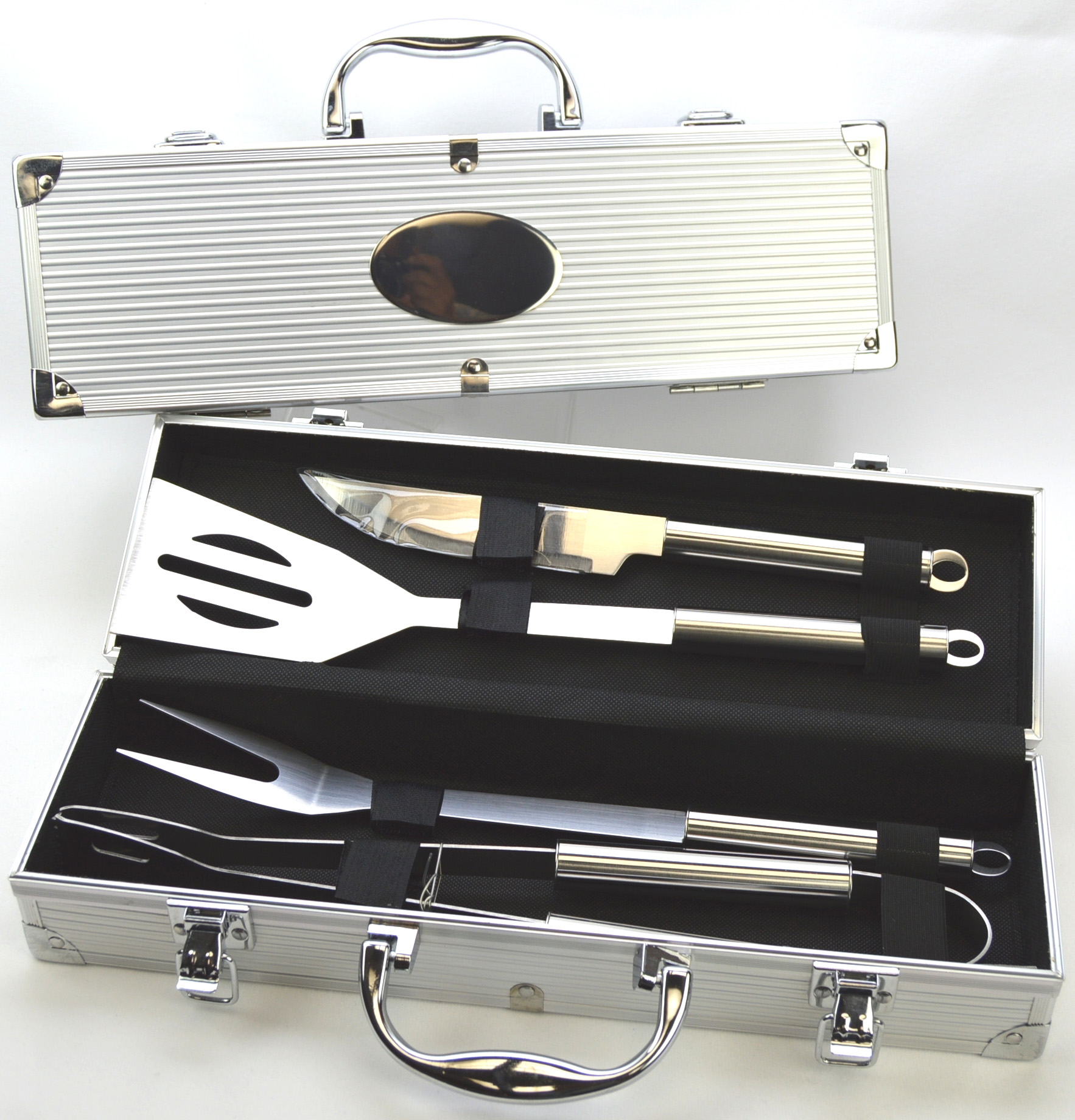 4 Pieces BBQ Tool Set in Aluminum Case 1