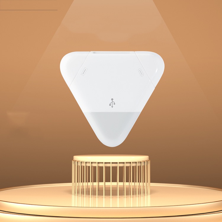 Triangle SD TF 5-in-1 card reader 2