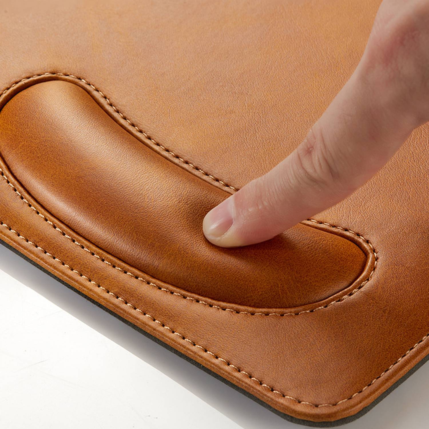 PU Leather 15W Fast Wireless Charging Mouse Pad 1