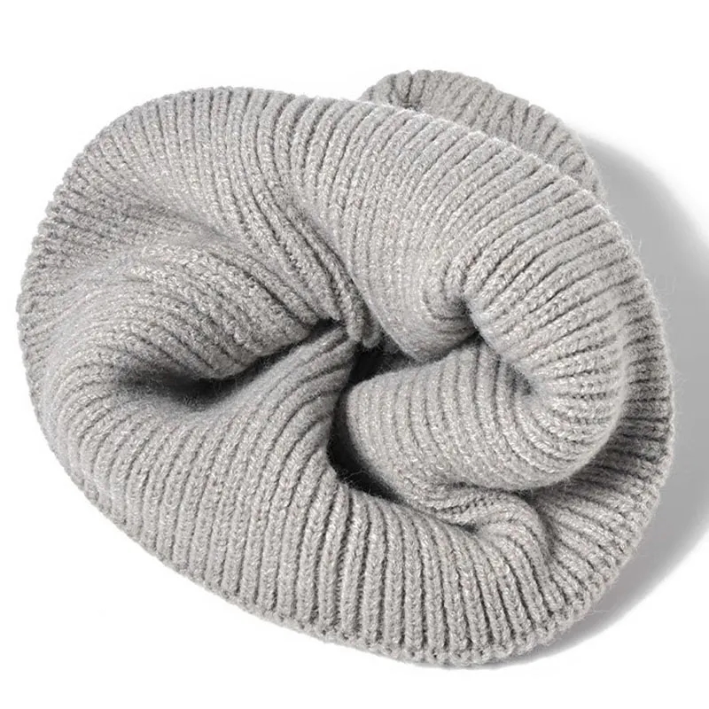 Embroidered warm knit hat 7
