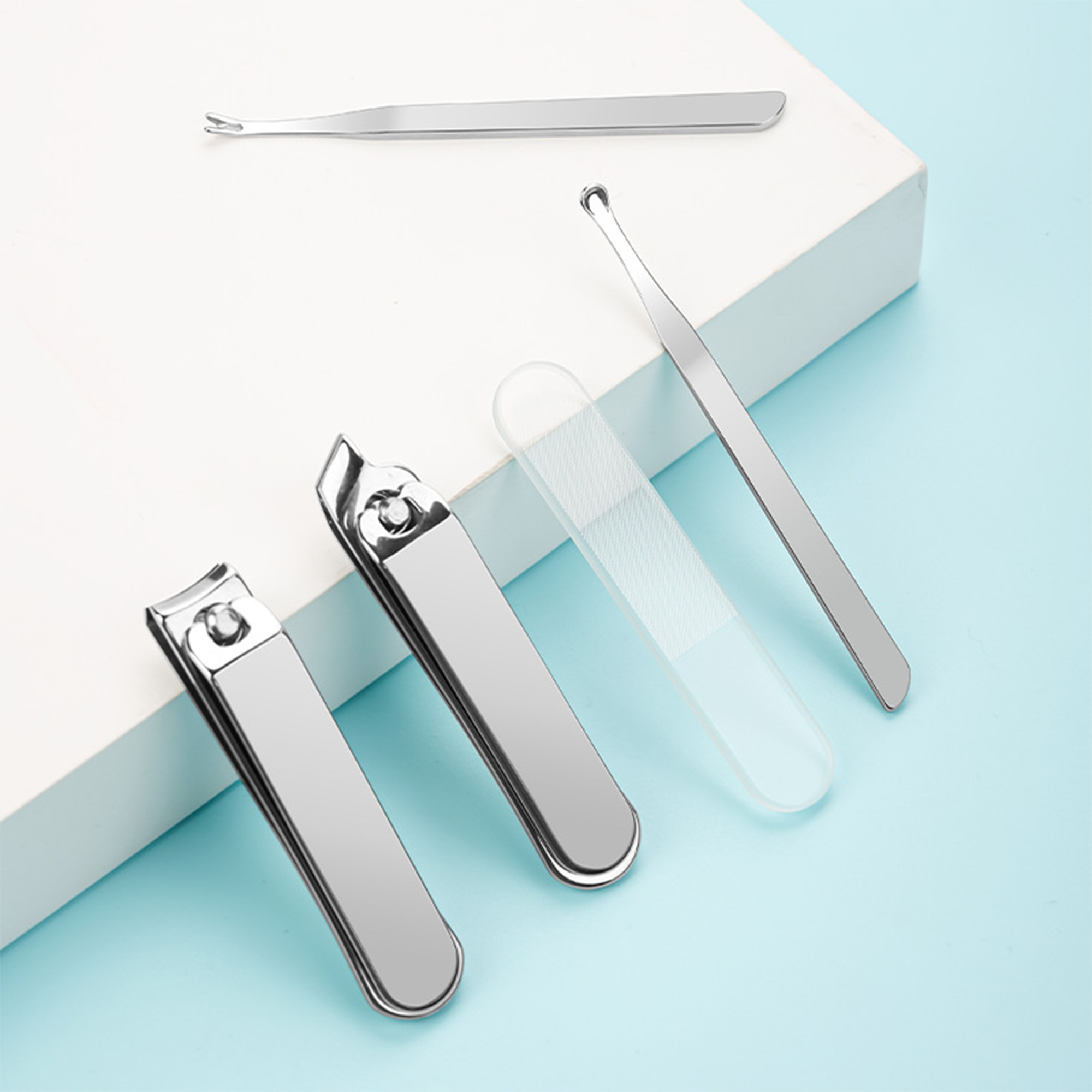 5-in-1 Stainless Steel Manicure Set With Case 3