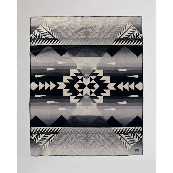 51 "x 62" Polyester Geometric Pattern Blanket 3
