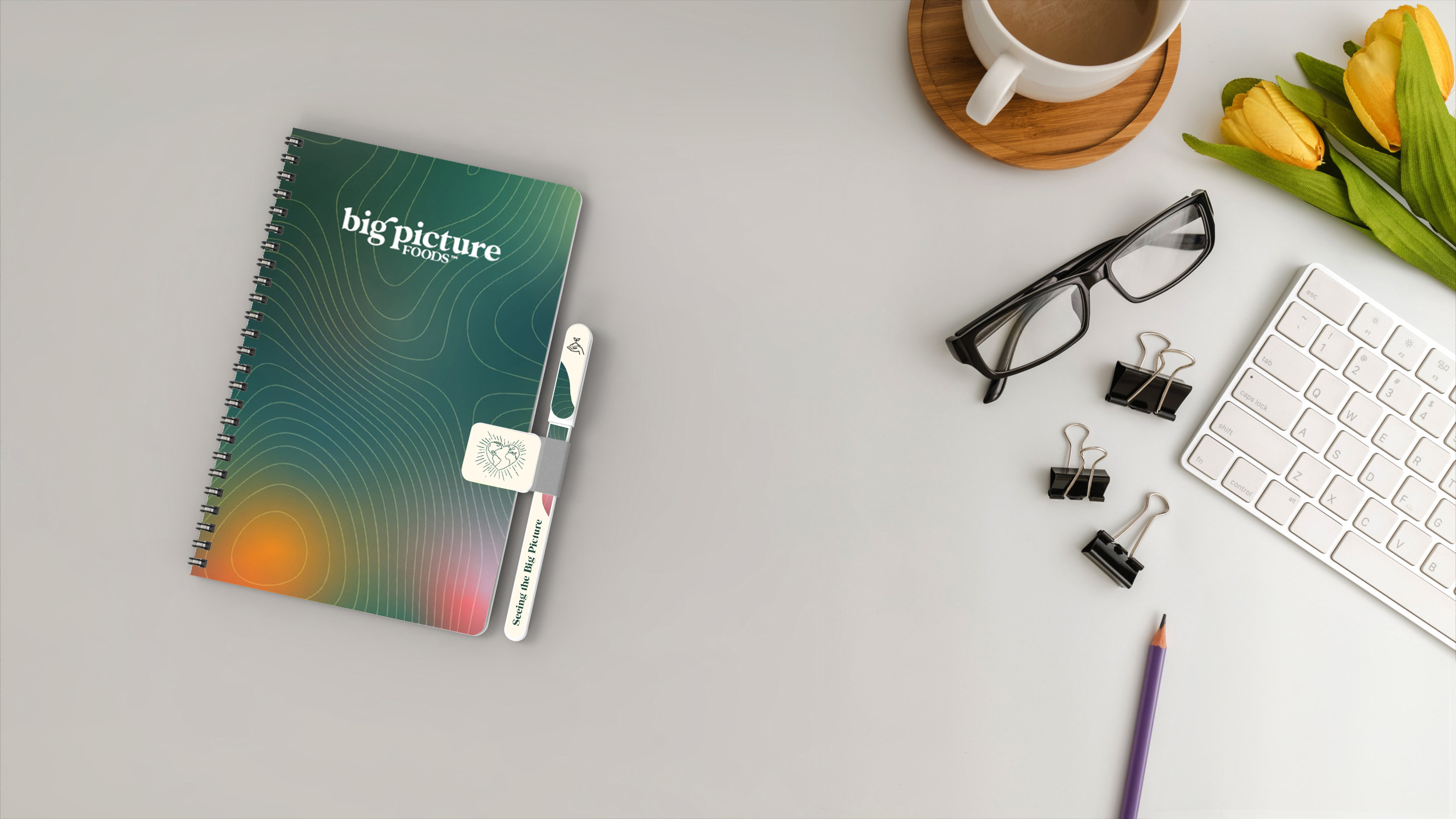 More Notes Kit: Notebook, pen and penholder set (side bound) 7