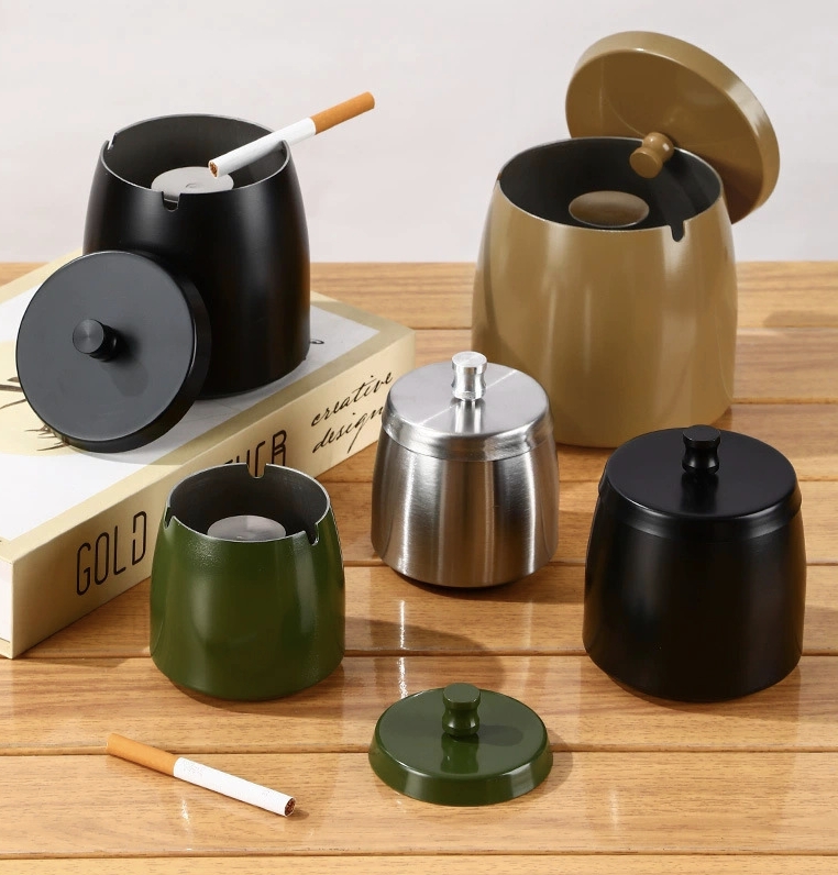 Ashtray with Lid for Cigarette 3