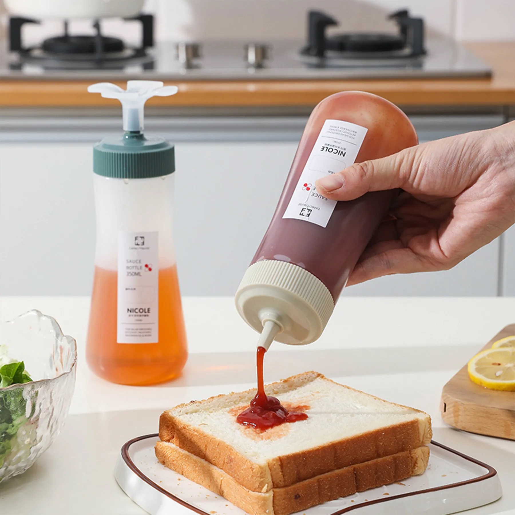 Plastic Household Extruded Seasoning Bottles 3