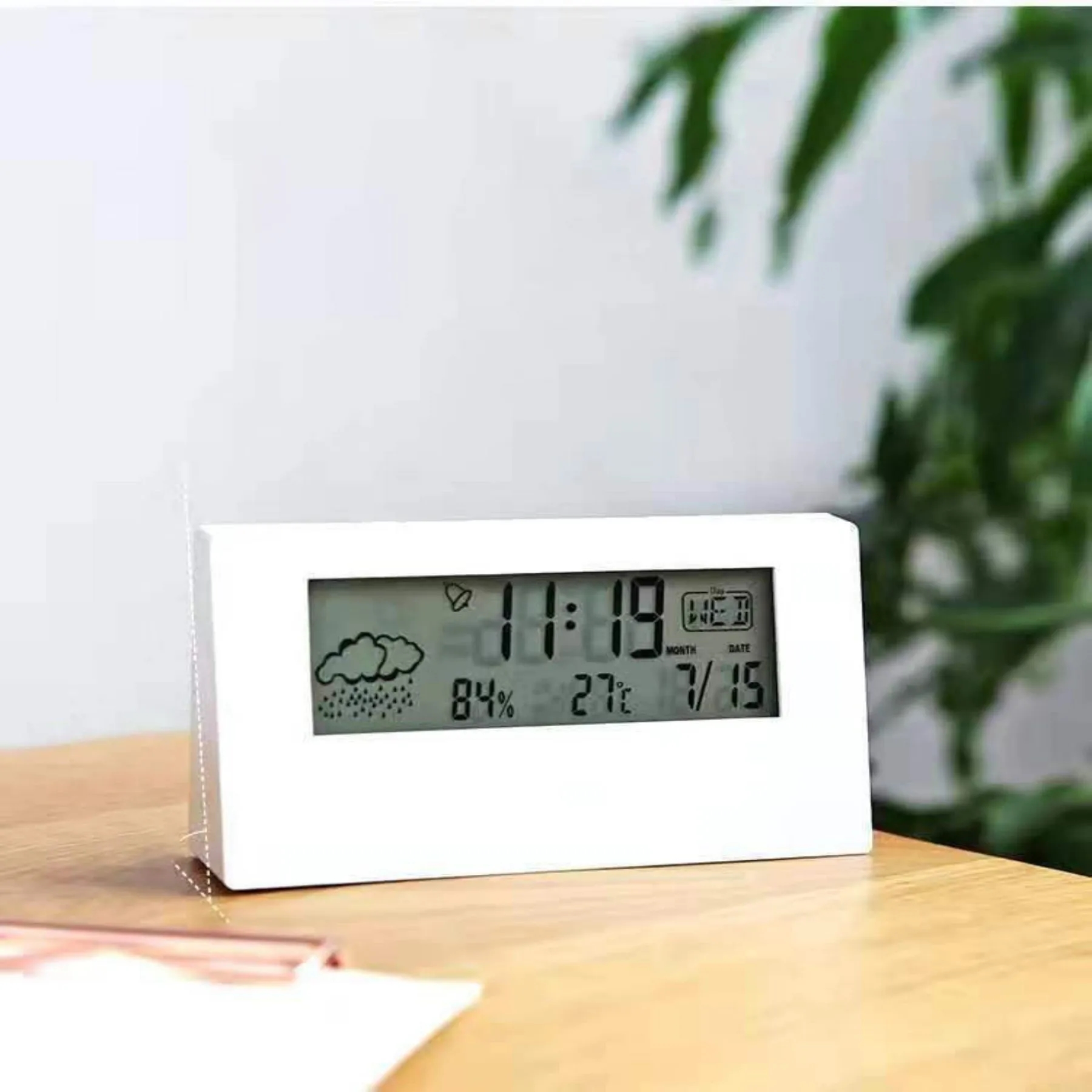 Large Display Desk Clock With Night Light 1