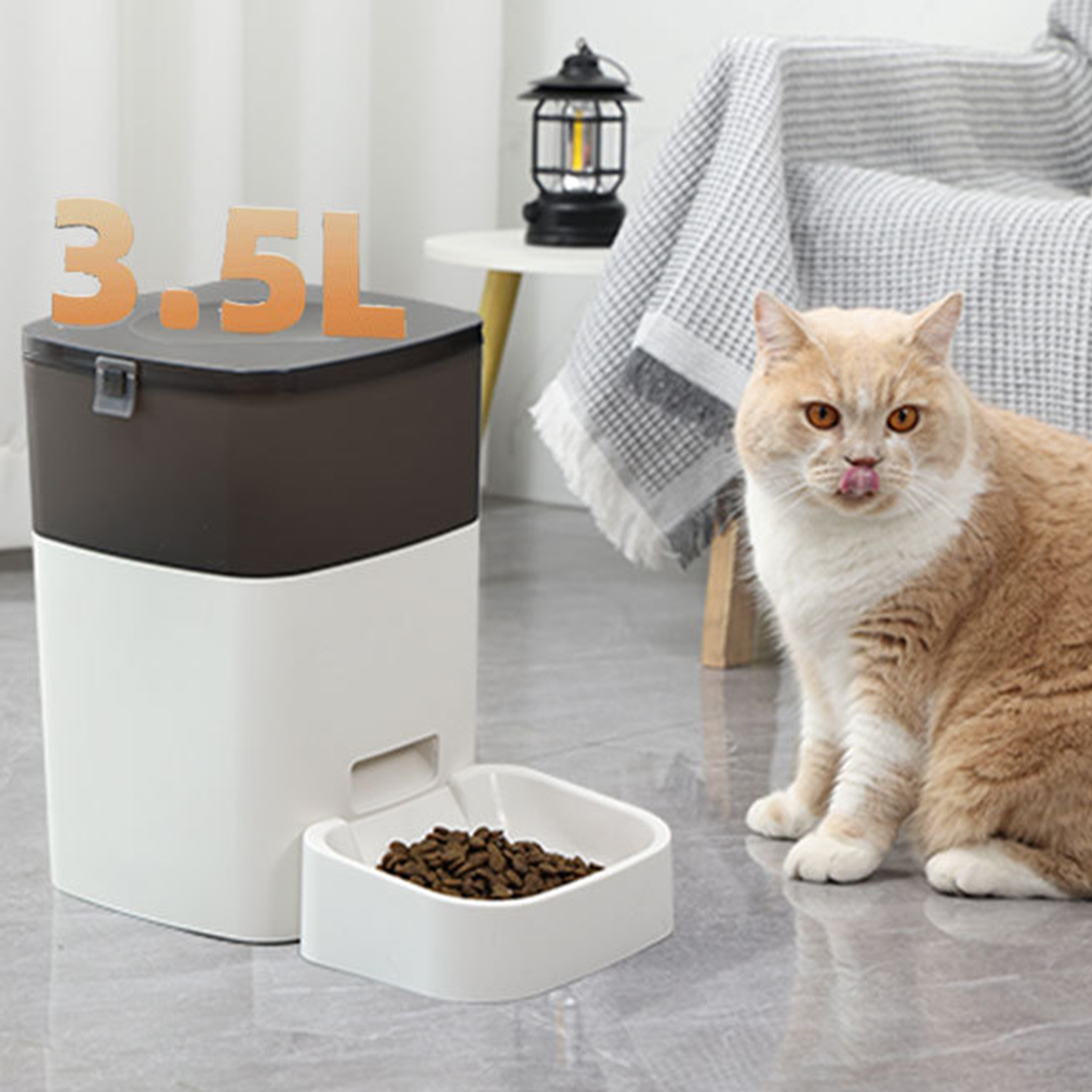 Plastic Pet Mechanical Button Feeder 2