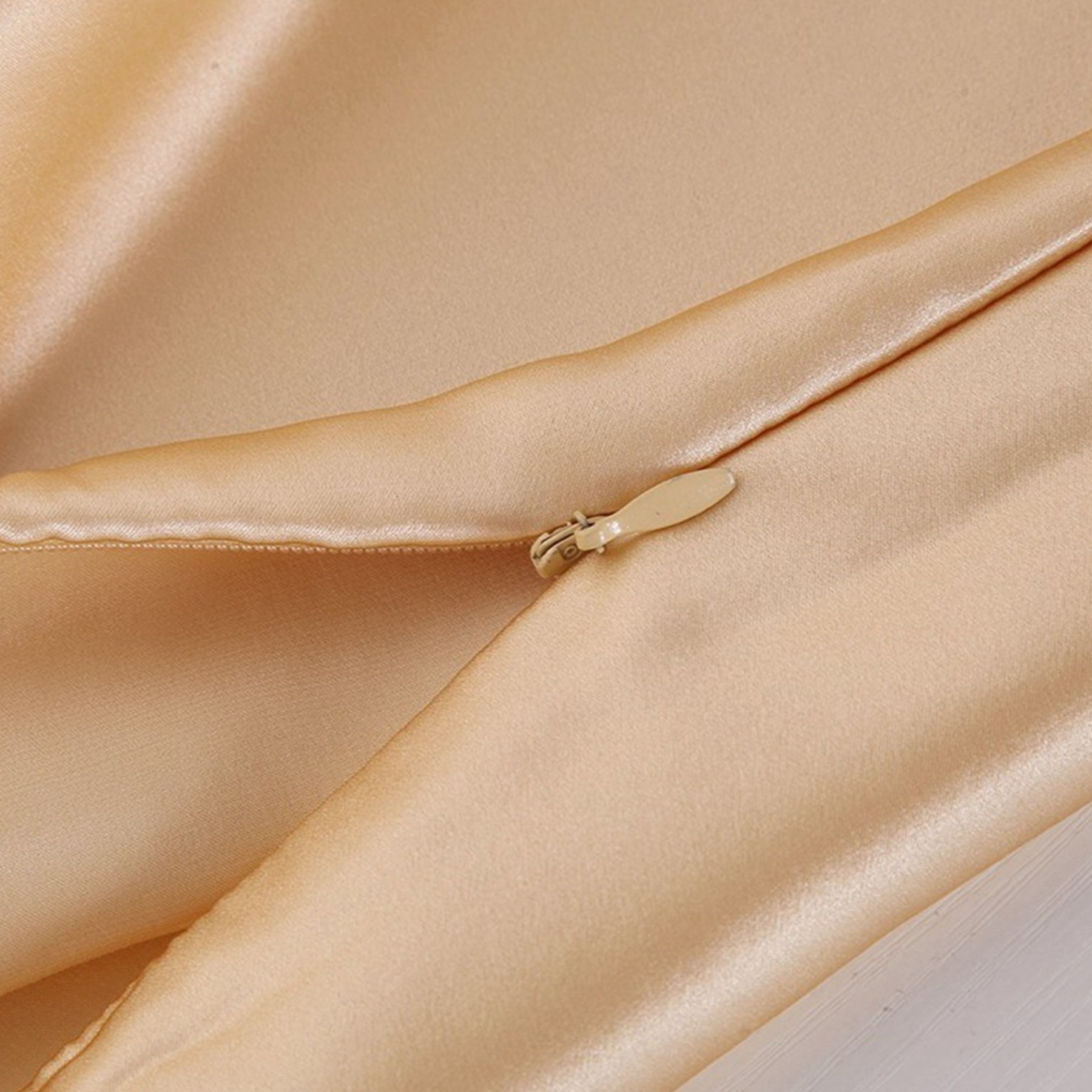 Premium Natural Silk Pillowcase 2