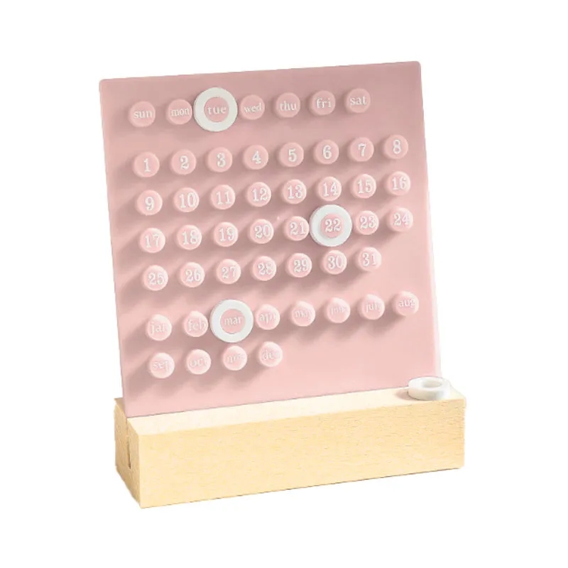 Desktop Calendar Ornament 2