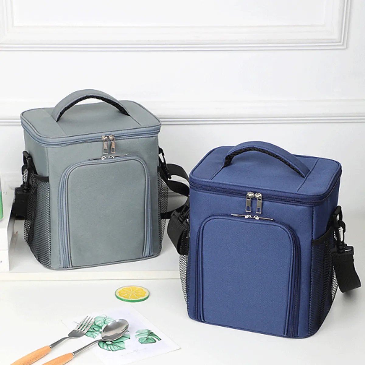 Square Large Capacity Insulated Lunch Bag Tote With Strap 5