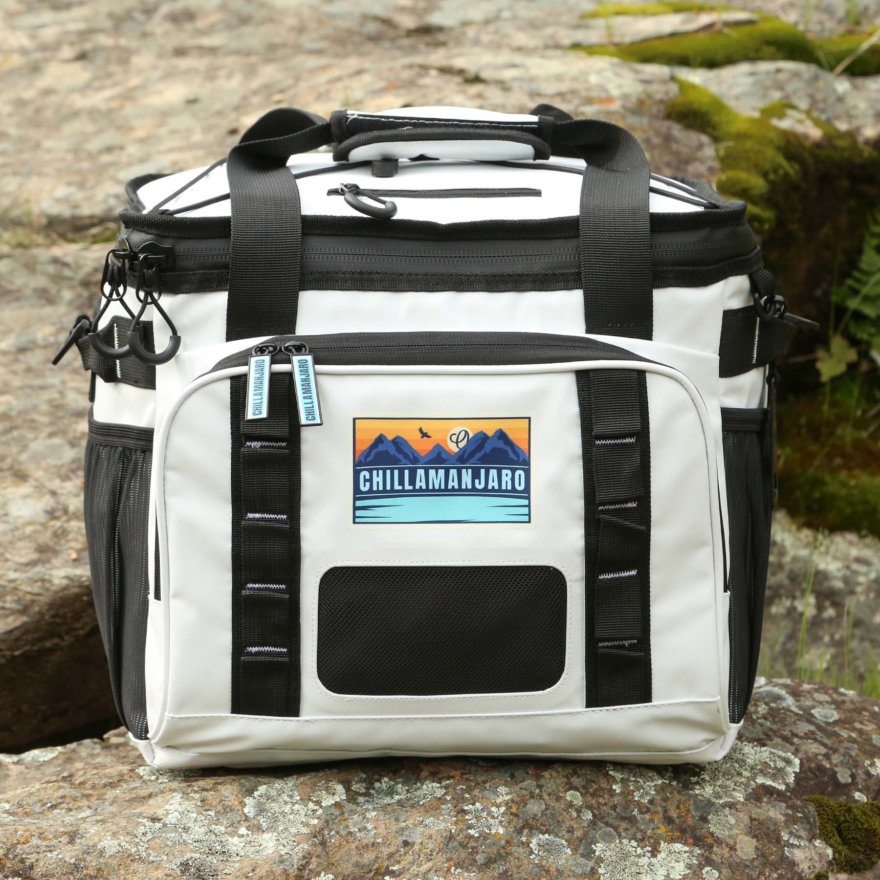 Chillamanjaro™ 18 Can Altitune Cooler Bag 8