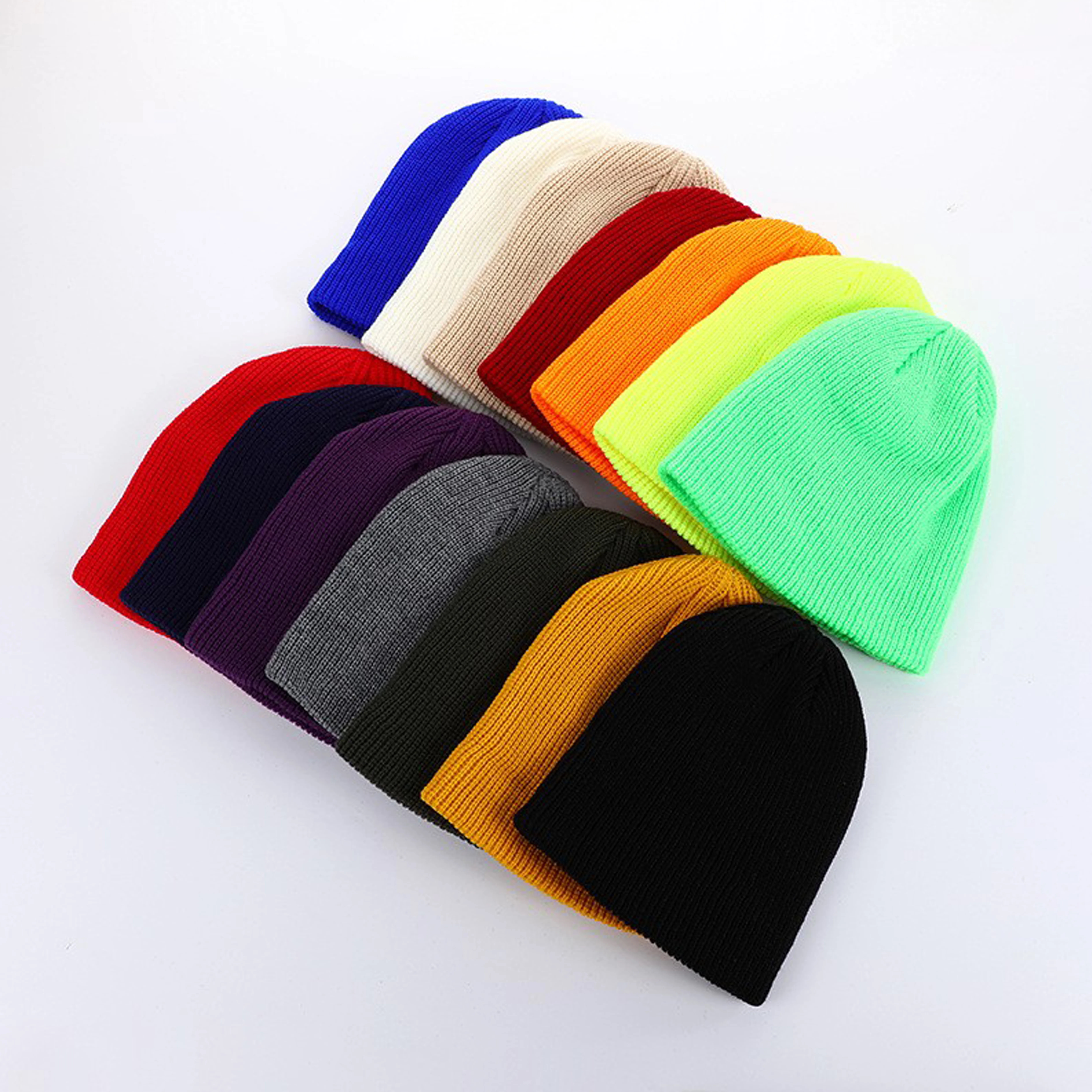 Embroidered Non-cuff Knitted Beanie 4