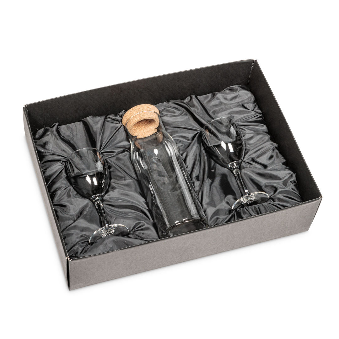 Yarmouth Carafe & Connoisseur Wine 4