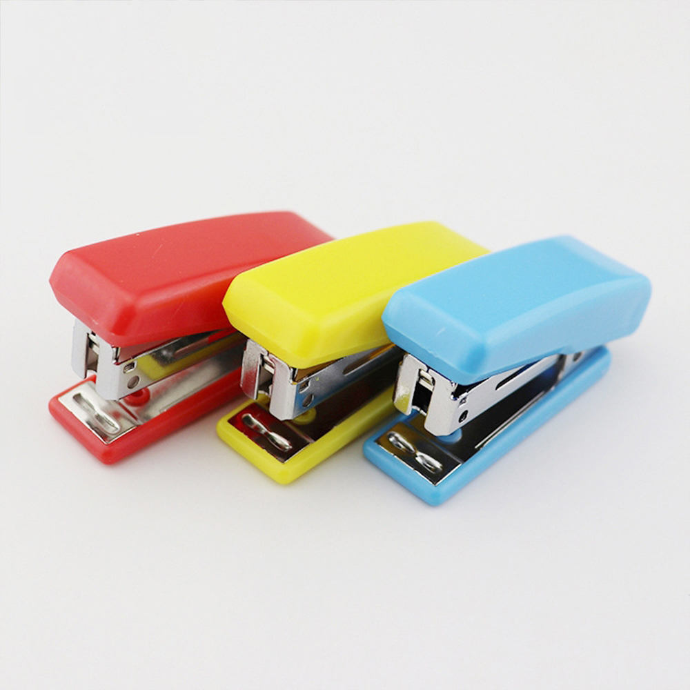 Small stapler 3
