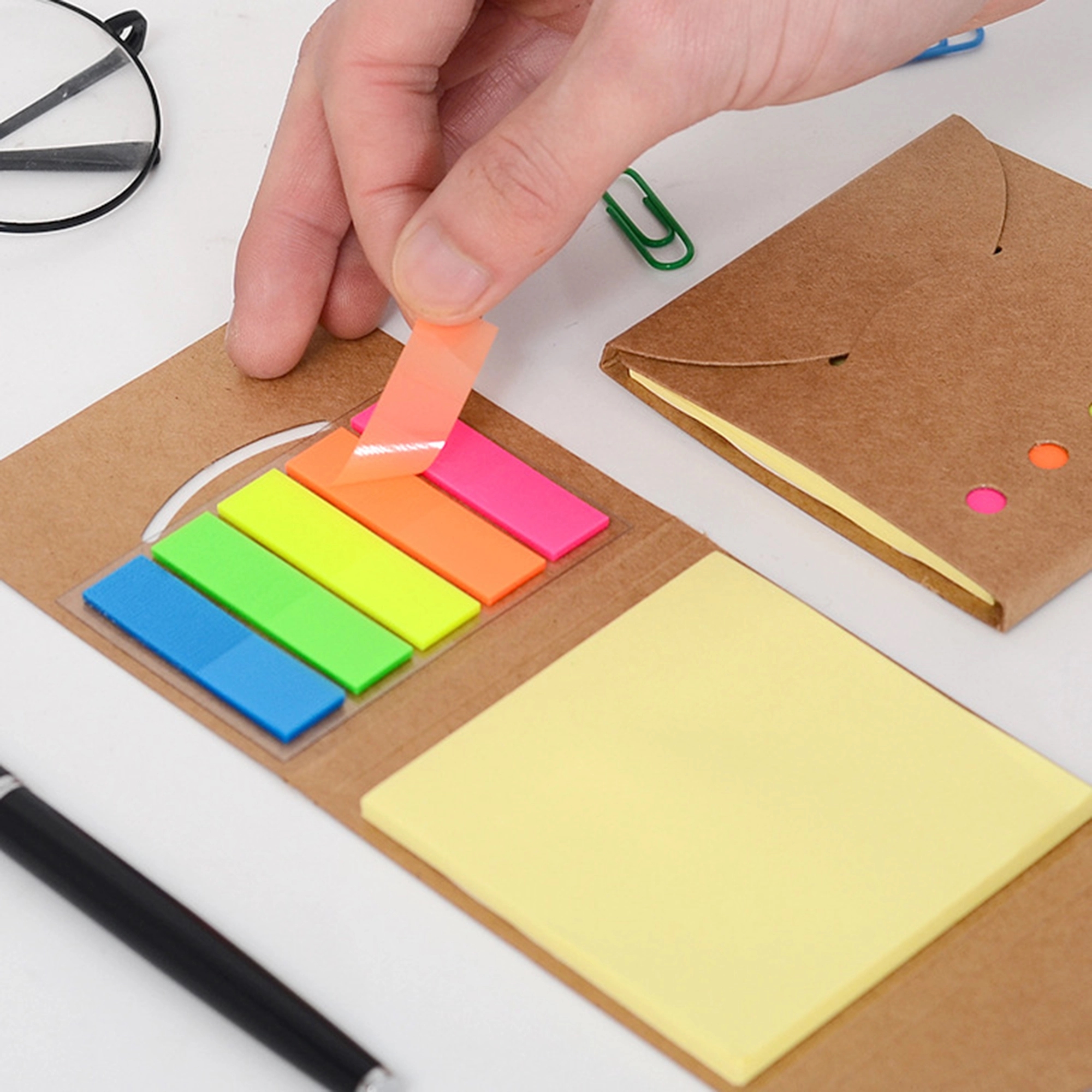 3-In-1 Jotter Contains Sticky Flags 2