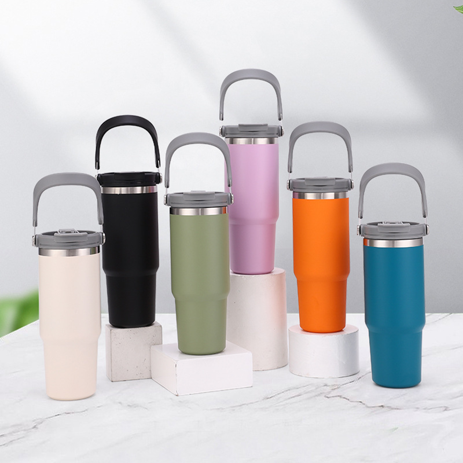 30Oz Portable Stainless Steel Tumbler With Handle 3
