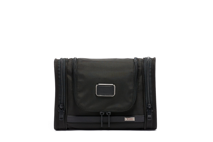 TUMI Alpha Hanging Travel Kit 3