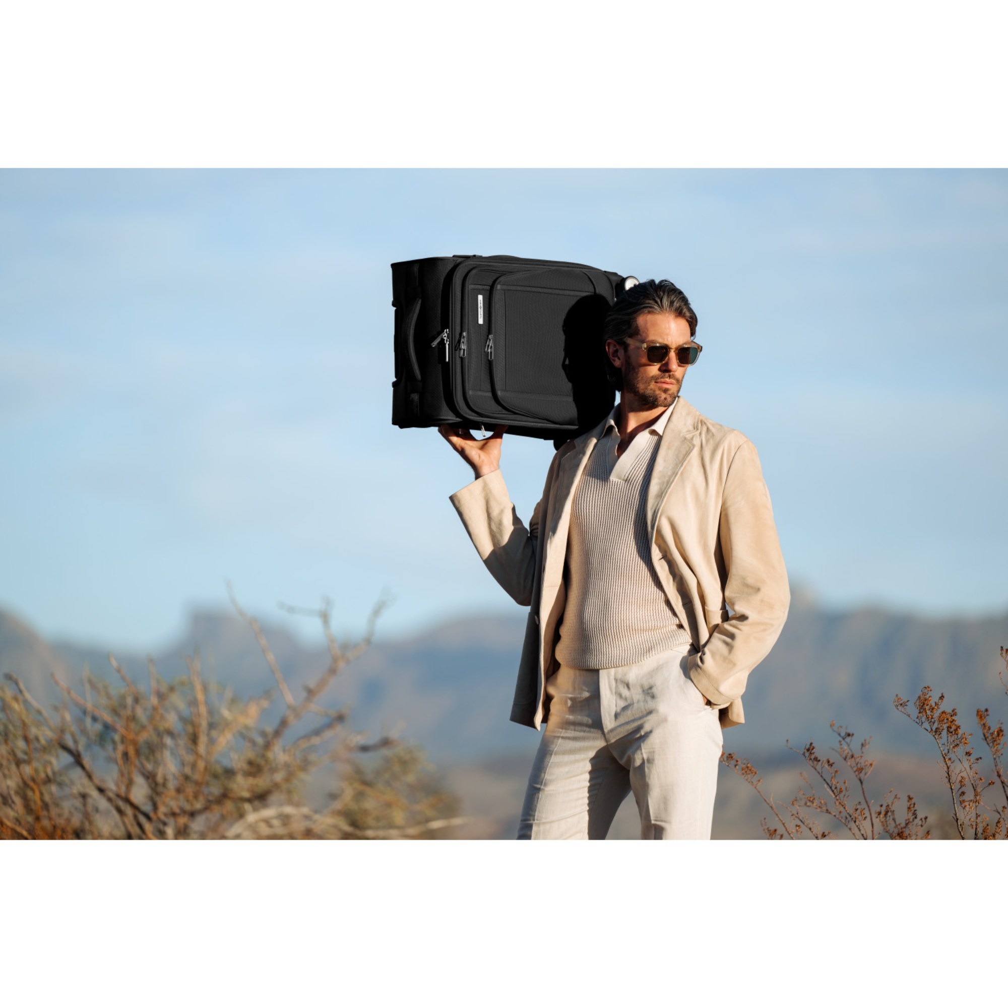 Samsonite UpLIFT Softside Carry-on Spinner 9