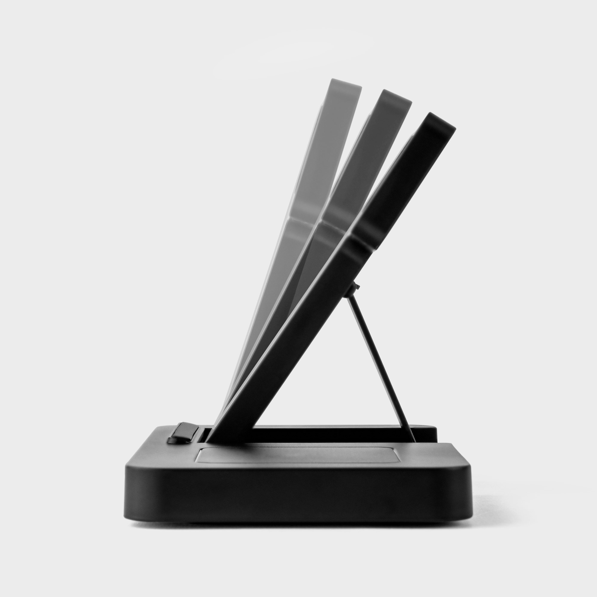 Qi Wireless Charging Station 7