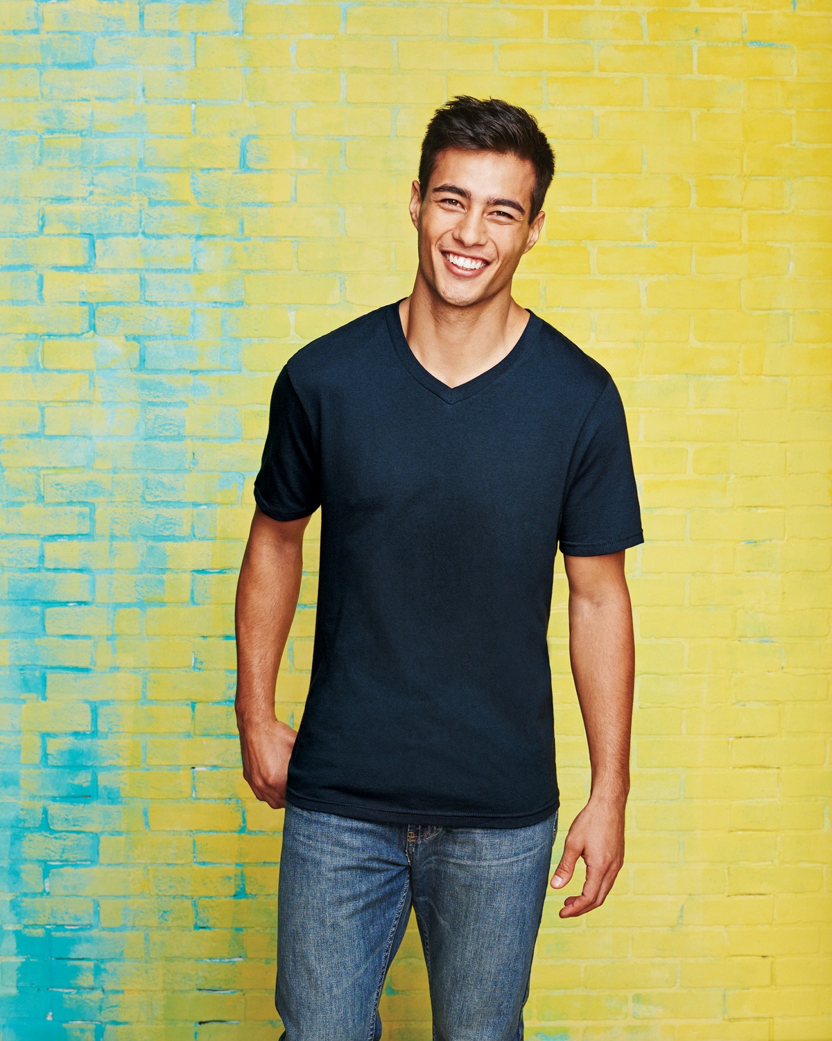 Very Important Tee V-Neck