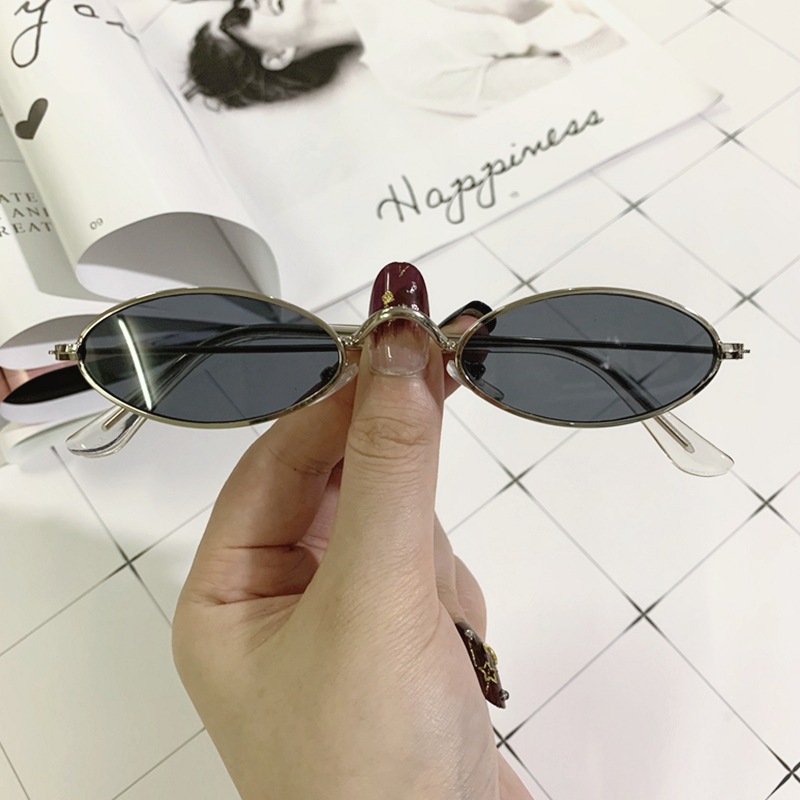Vintage Oval Sunglasses 18
