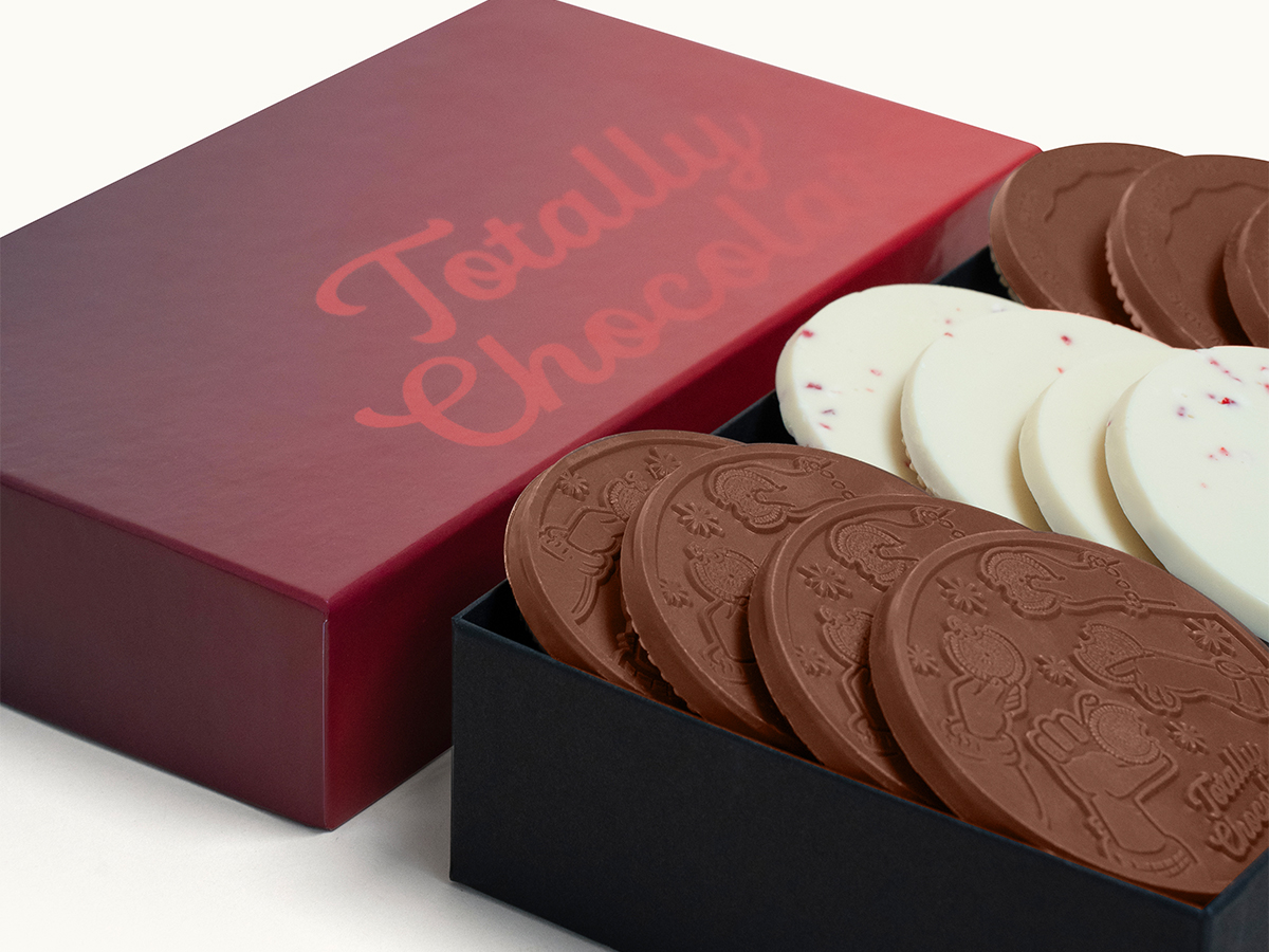 Gourmet 12-Piece Chocolate Cookie Gift Set with Classic Custom Packaging 4