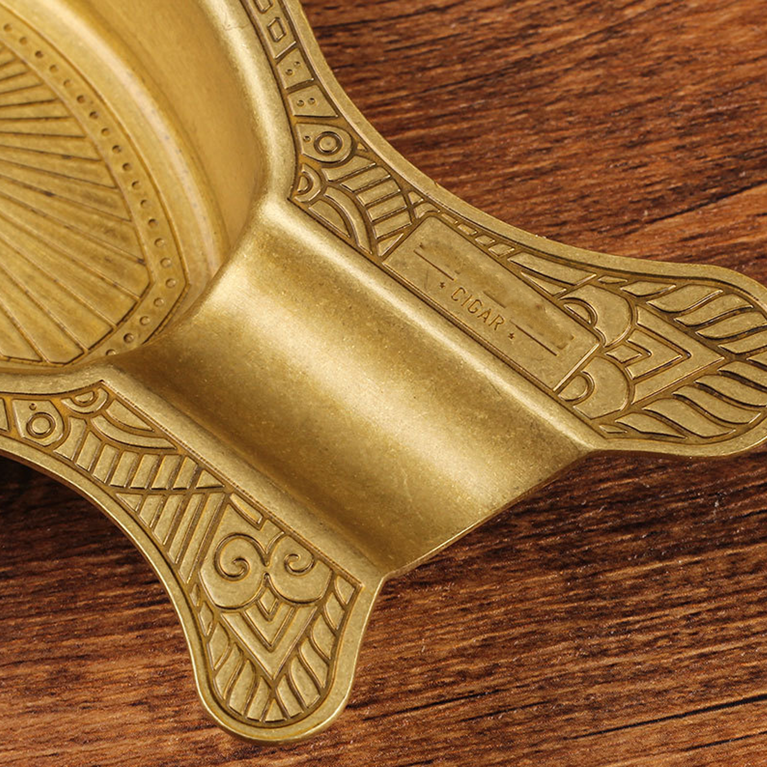 Vintage Fish-Shaped Ashtray 2