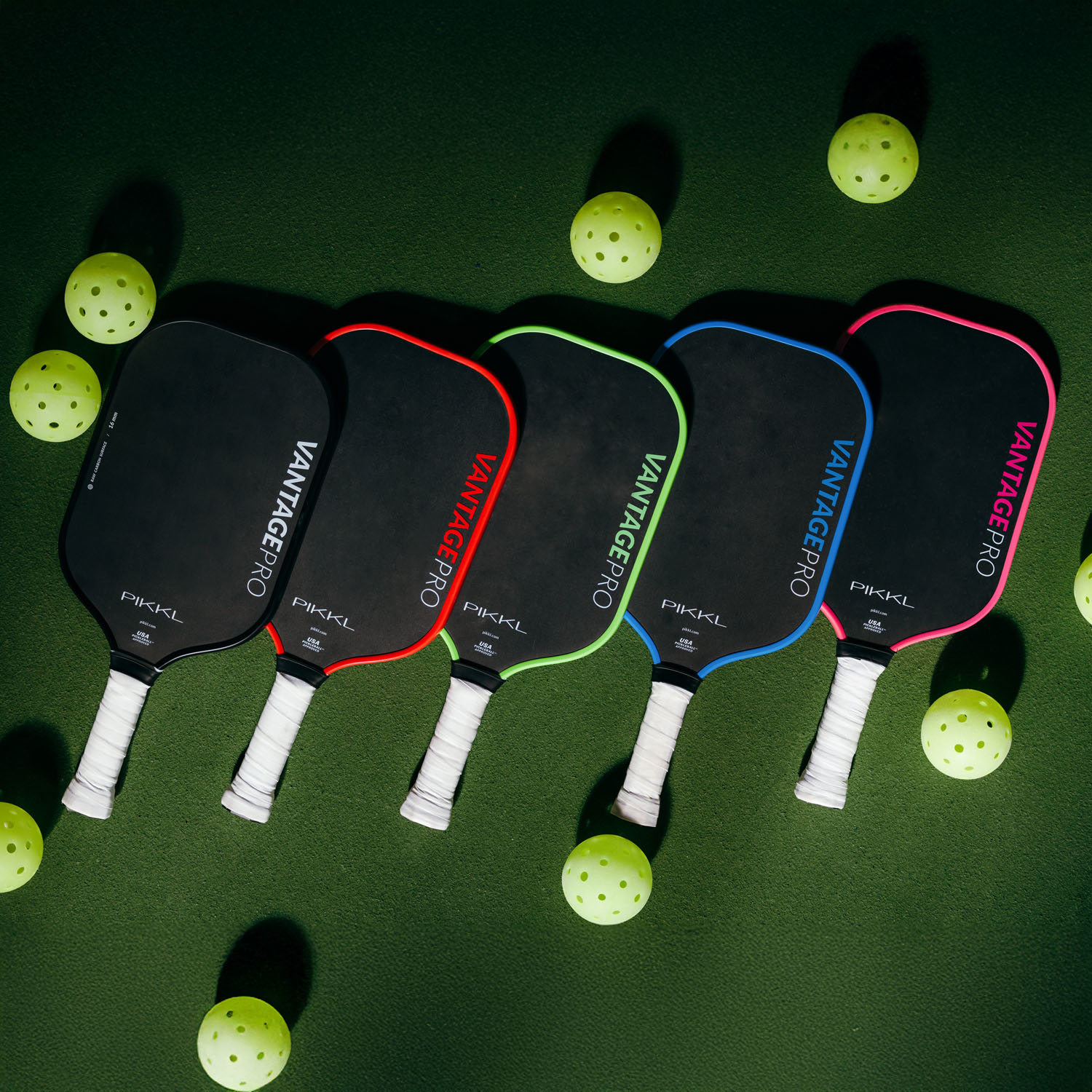 VANTAGE PRO PICKLEBALL PADDLE WITH CUSTOM SKINS 16MM CONTROL