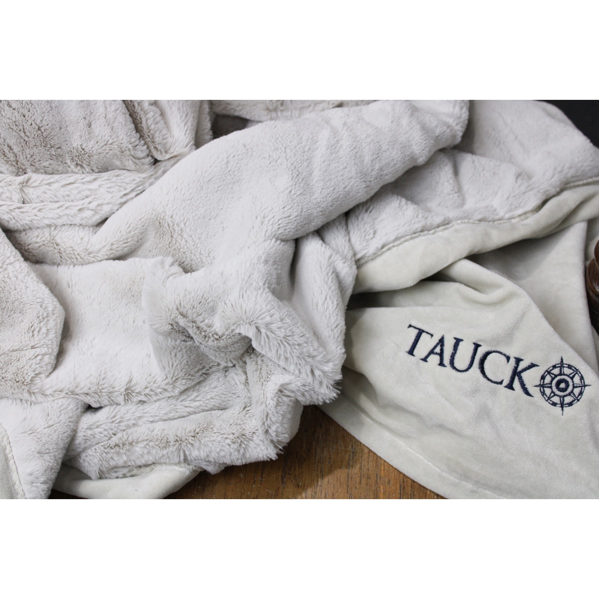 Opulence Throw 12