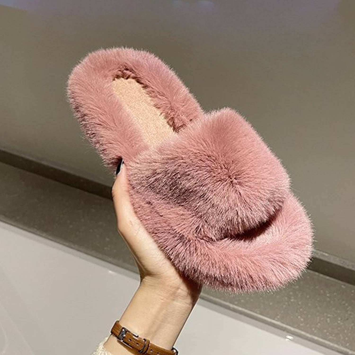 Indoor Plush slippers 3