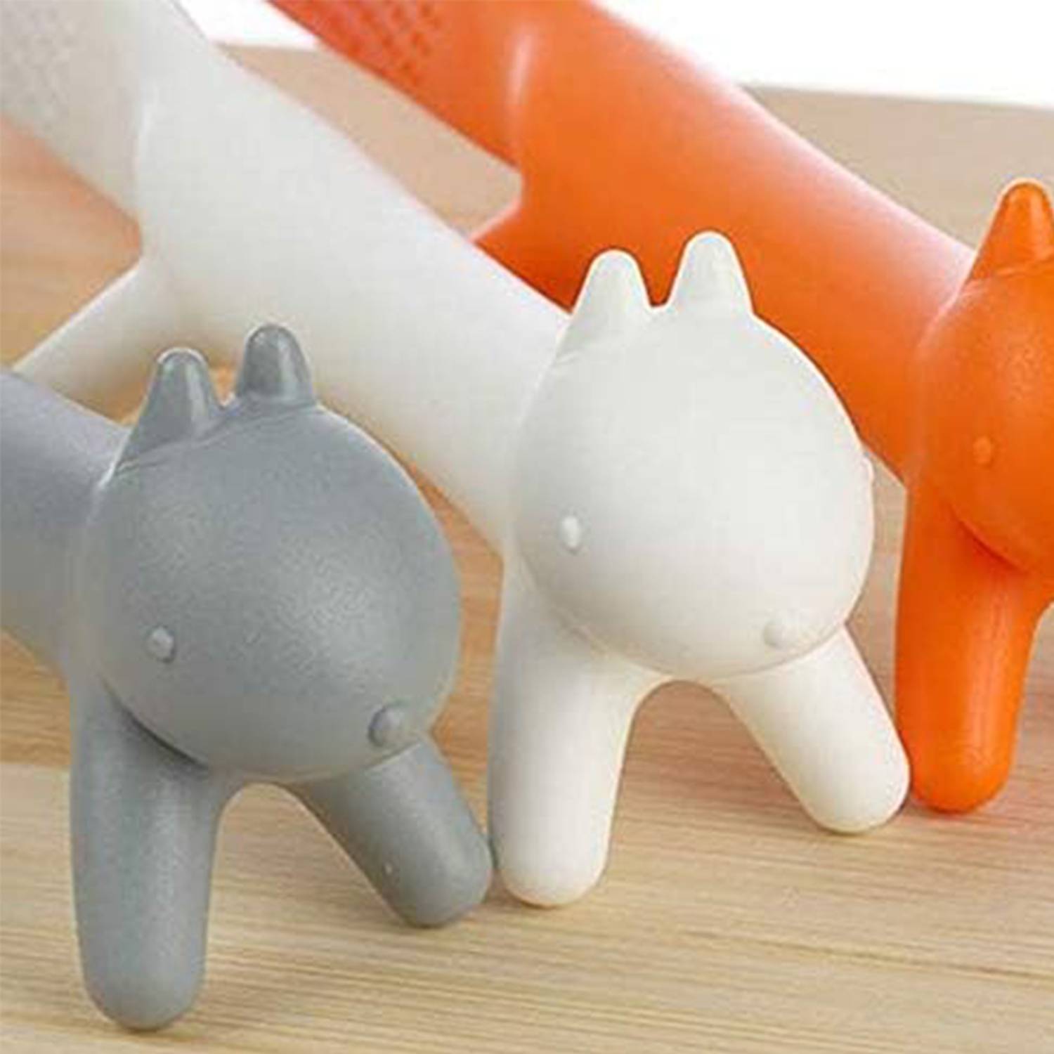 Cute Creative Squirrel Standing Non-Stick Table Lunch Spoon 5
