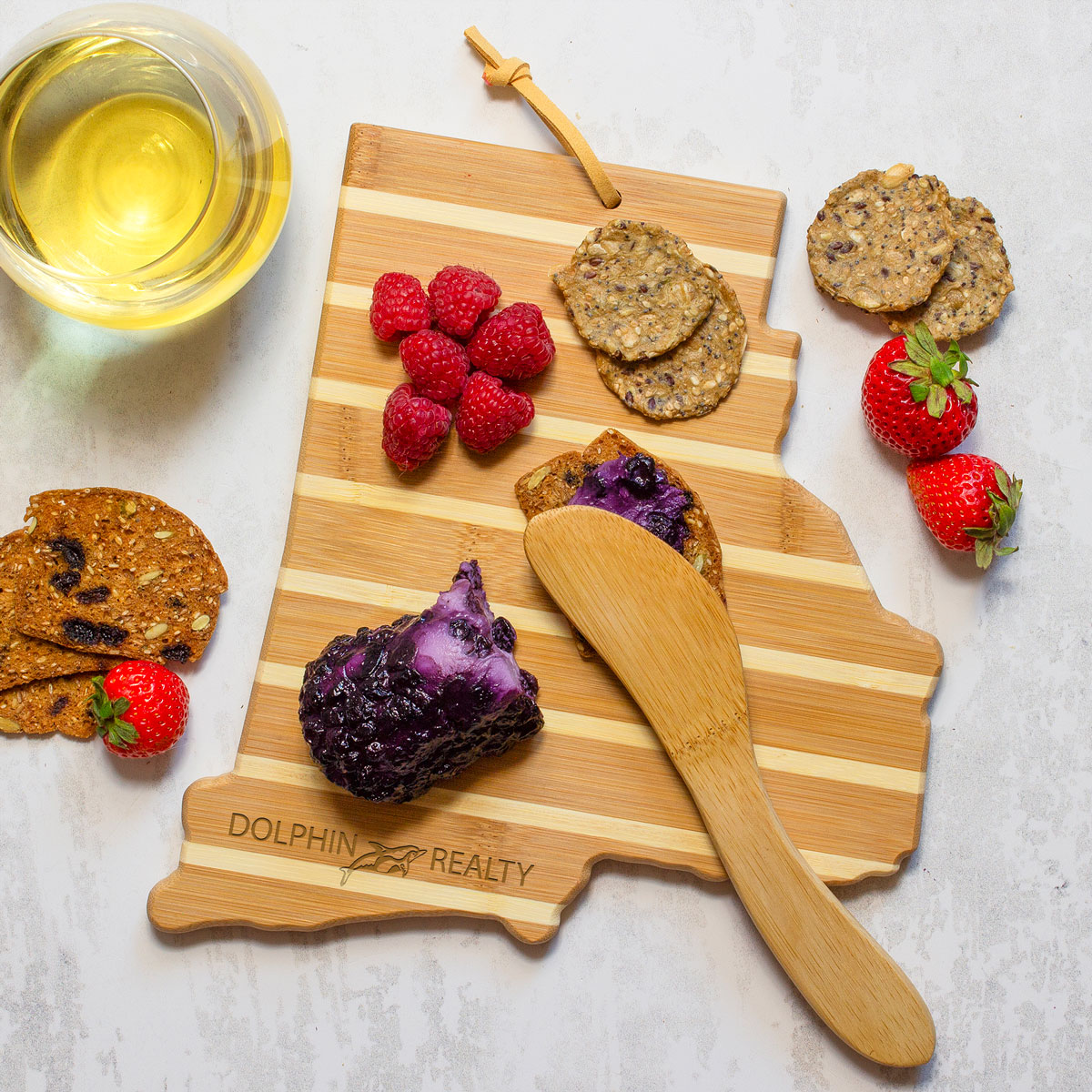 Rhode Island Charcuterie Board with Spreader Knife Gift Set 4